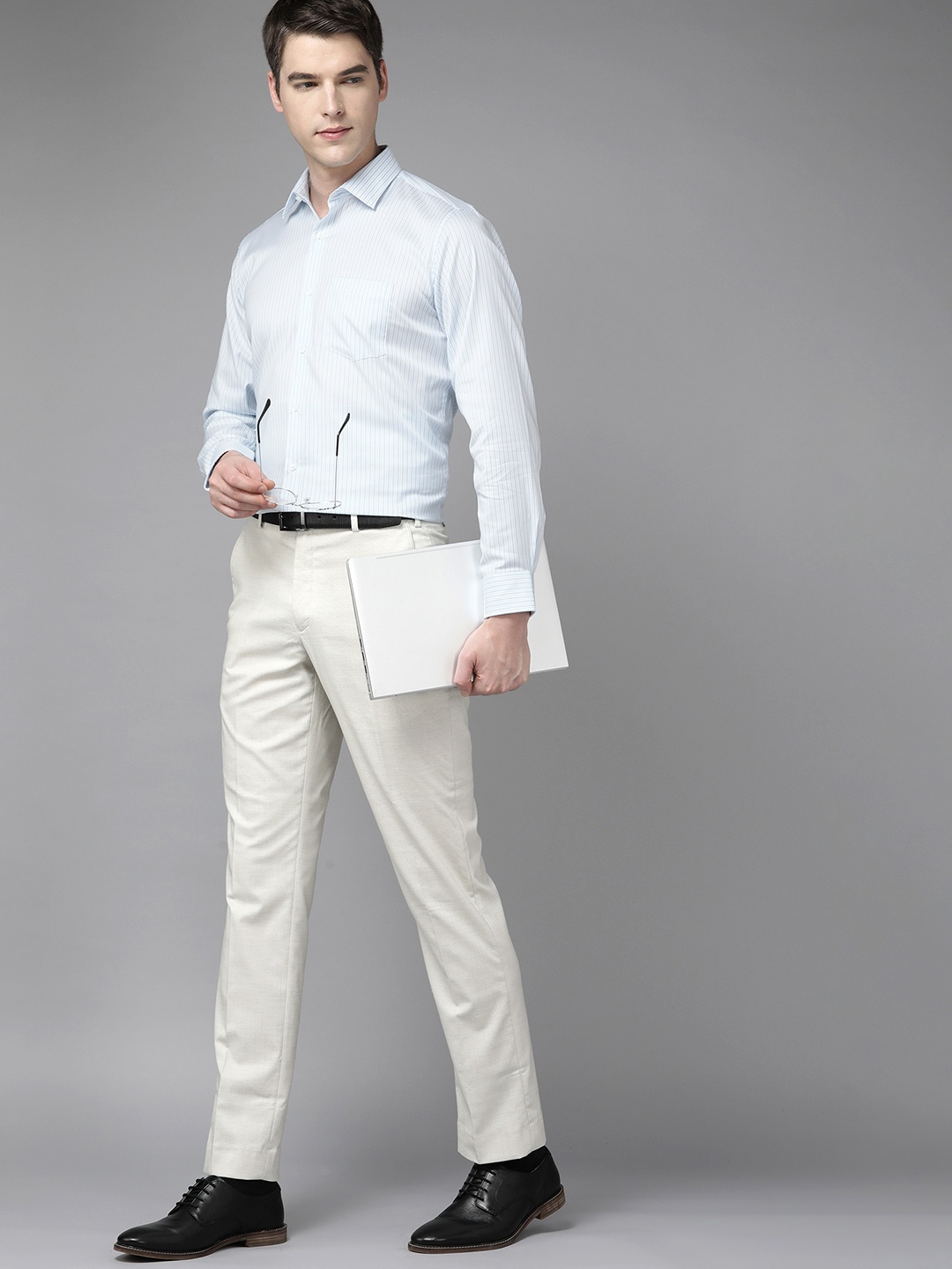 

Van Heusen Custom Regular Fit Striped Formal Shirt, Blue