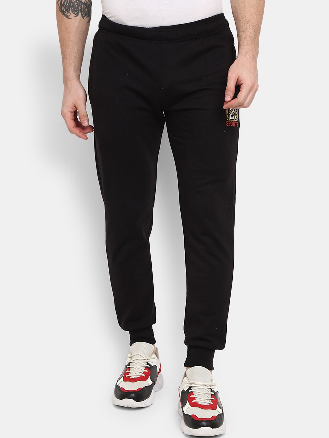 

V-Mart Men Black Solid Regular Fit Joggers