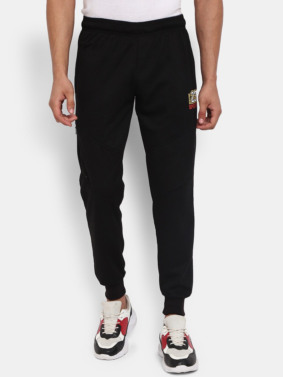 

V-Mart Men Black Solid Regular Fit Joggers