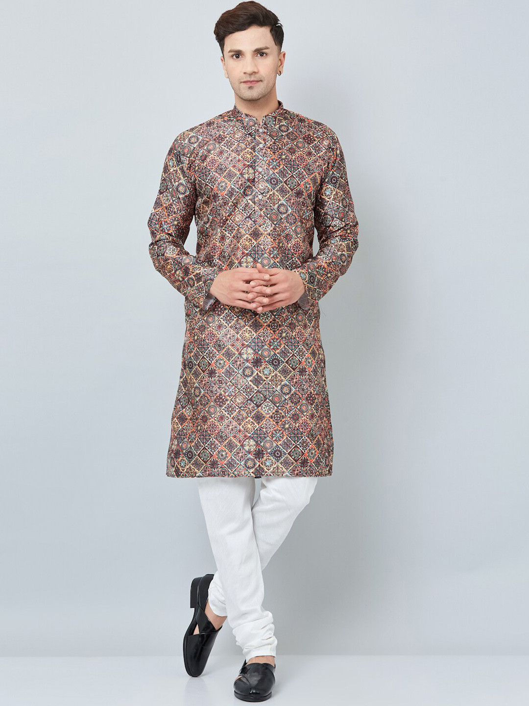 

Armaan Ethnic Men Maroon Floral Printed Kurta with Churidar