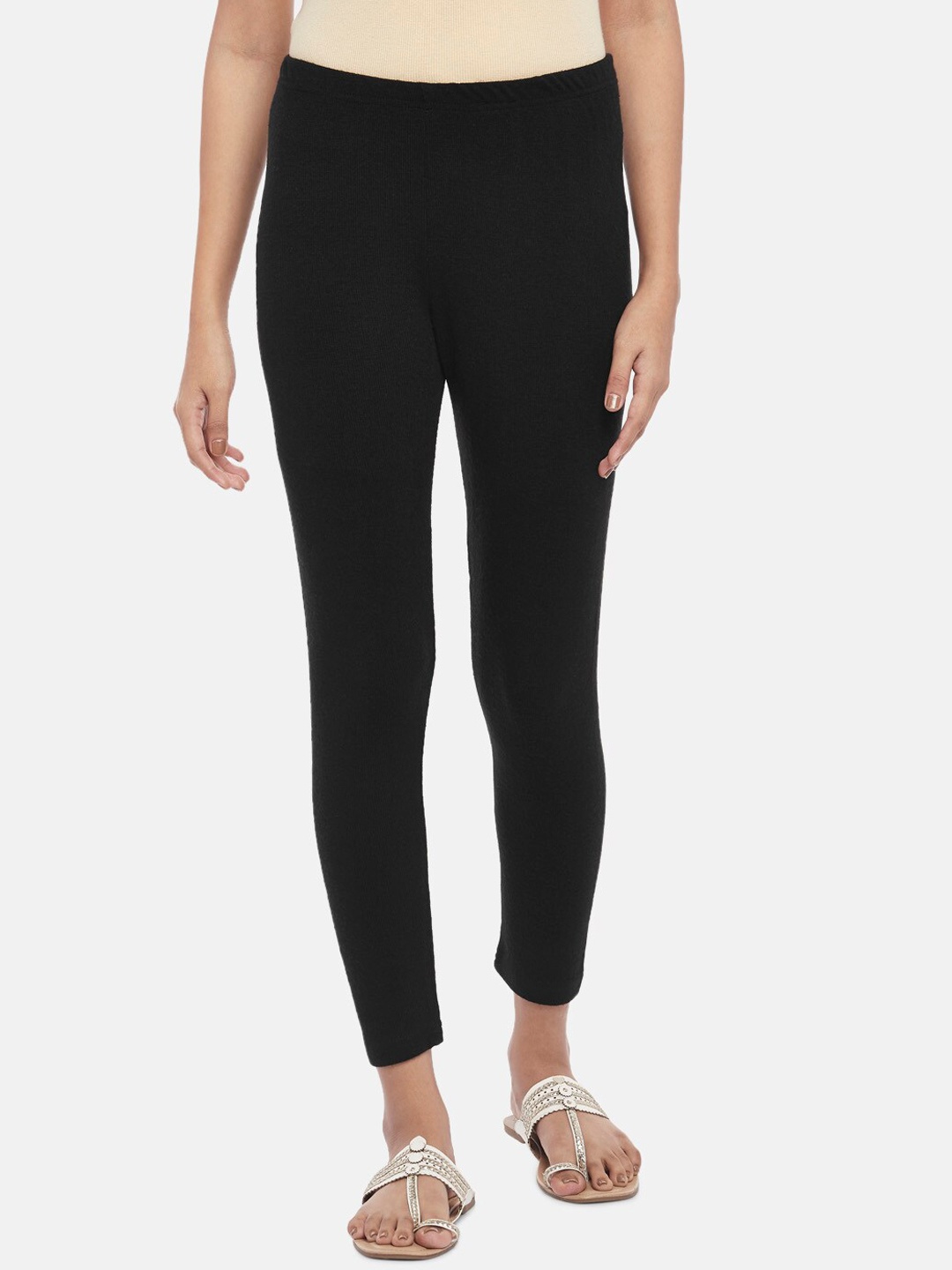 

RANGMANCH BY PANTALOONS Women Black Solid Ankle-Length Leggings