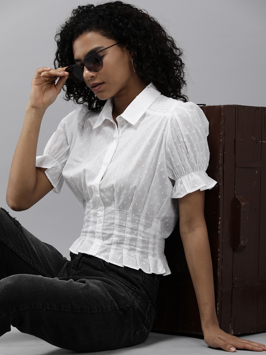 

The Roadster Life Co. Spread Collar Smocked Detailed Cotton Gathered Dobby Casual Shirt, White