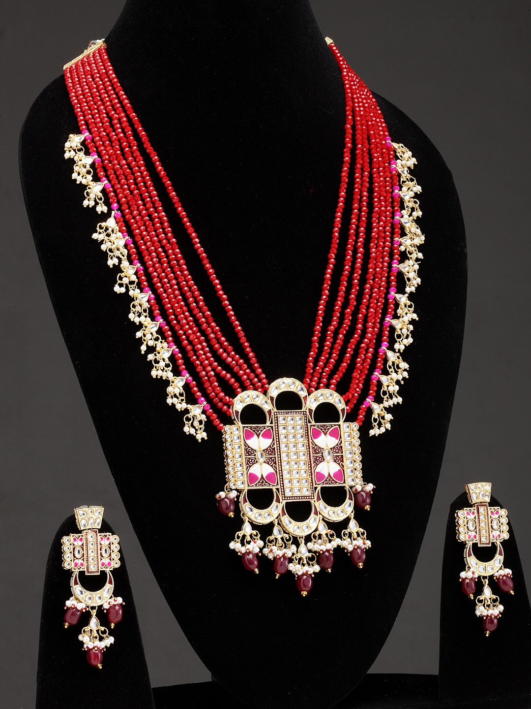 

PANASH Gold-Plated & Red Kundan & Pearls Beaded Jewellery Set