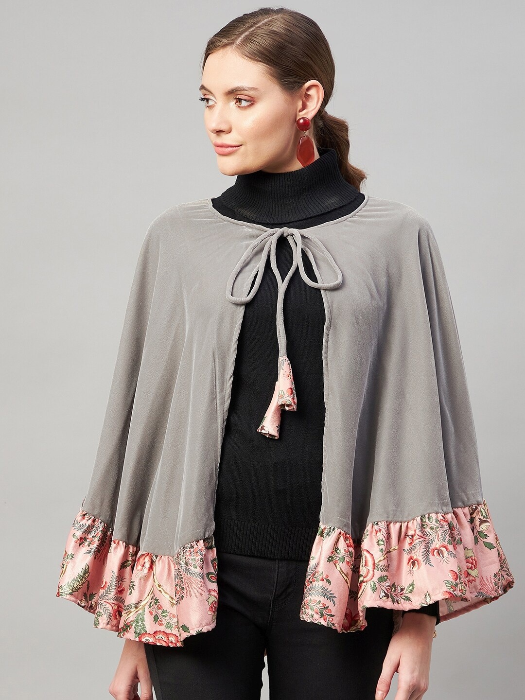 

InWeave Women Grey & Peach-Coloured Floral Printed Poncho