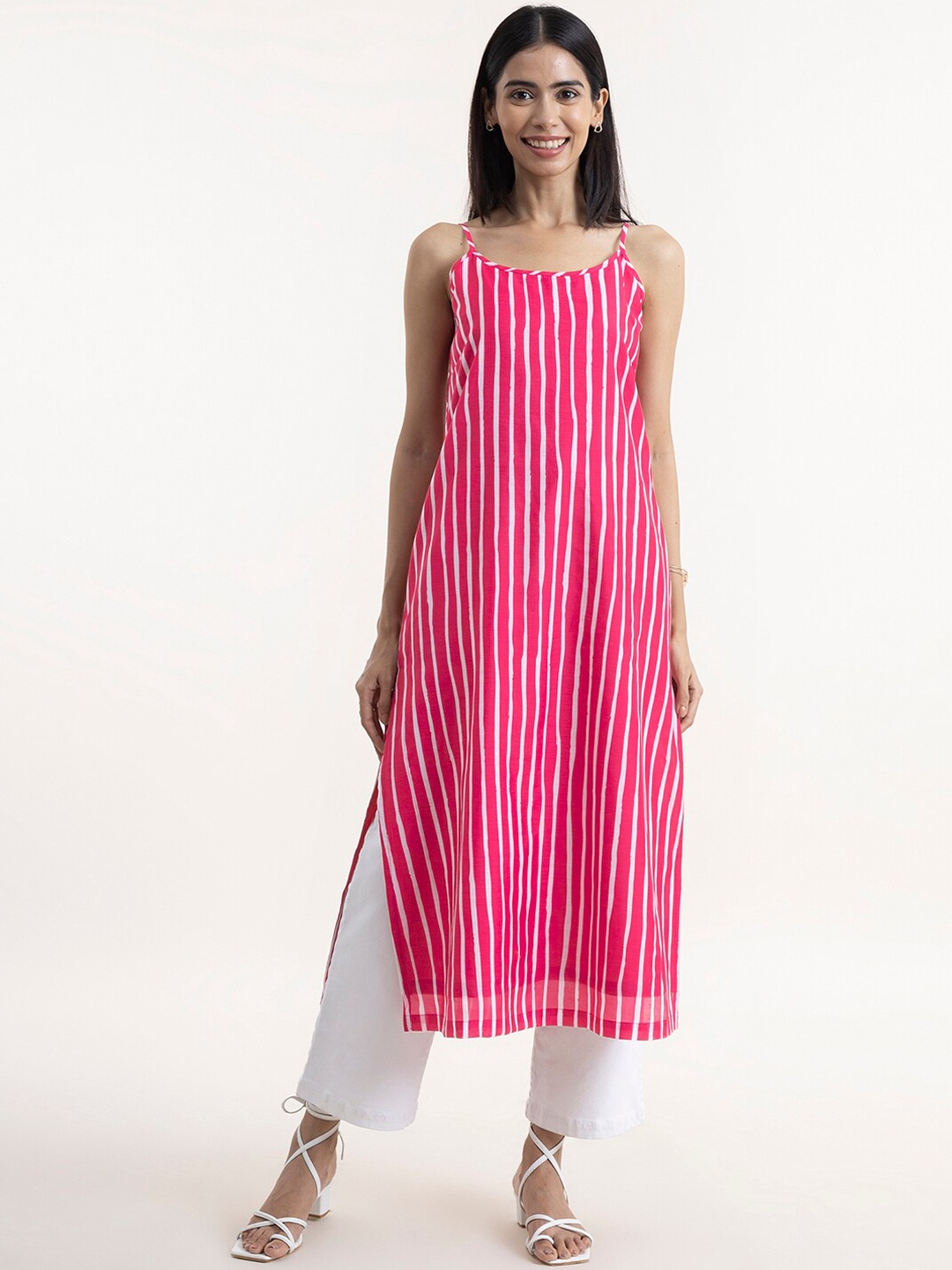 

Pink Fort Women Pink Printed Kurta