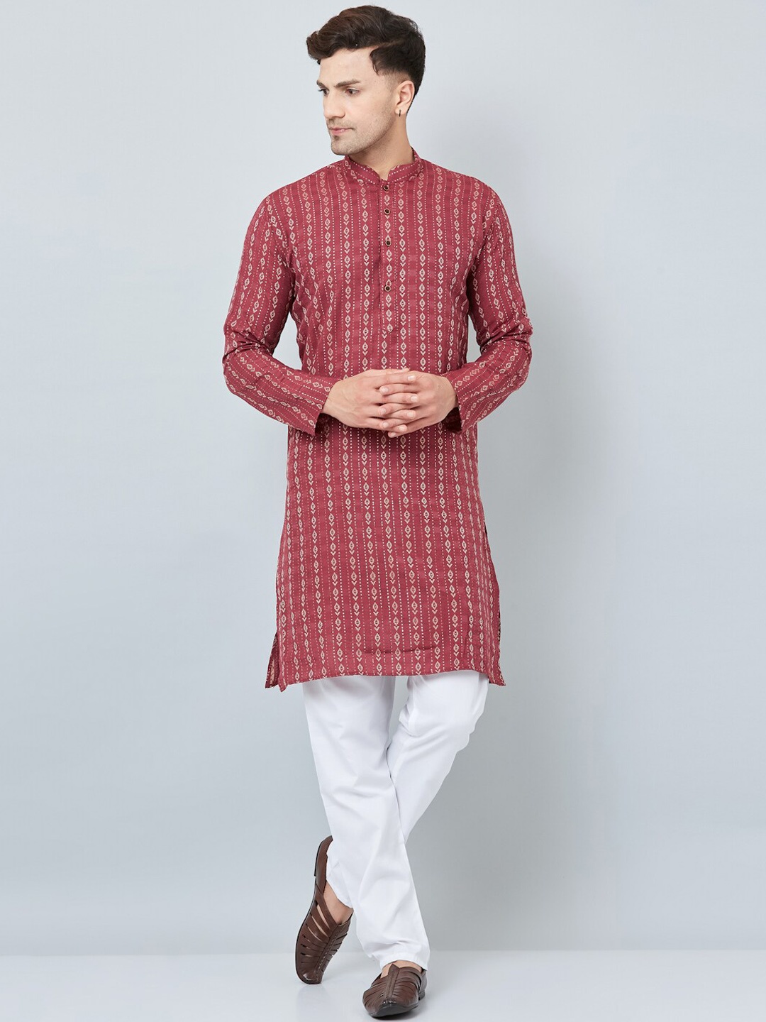 

Armaan Ethnic Men Red Kurta with Pyjamas