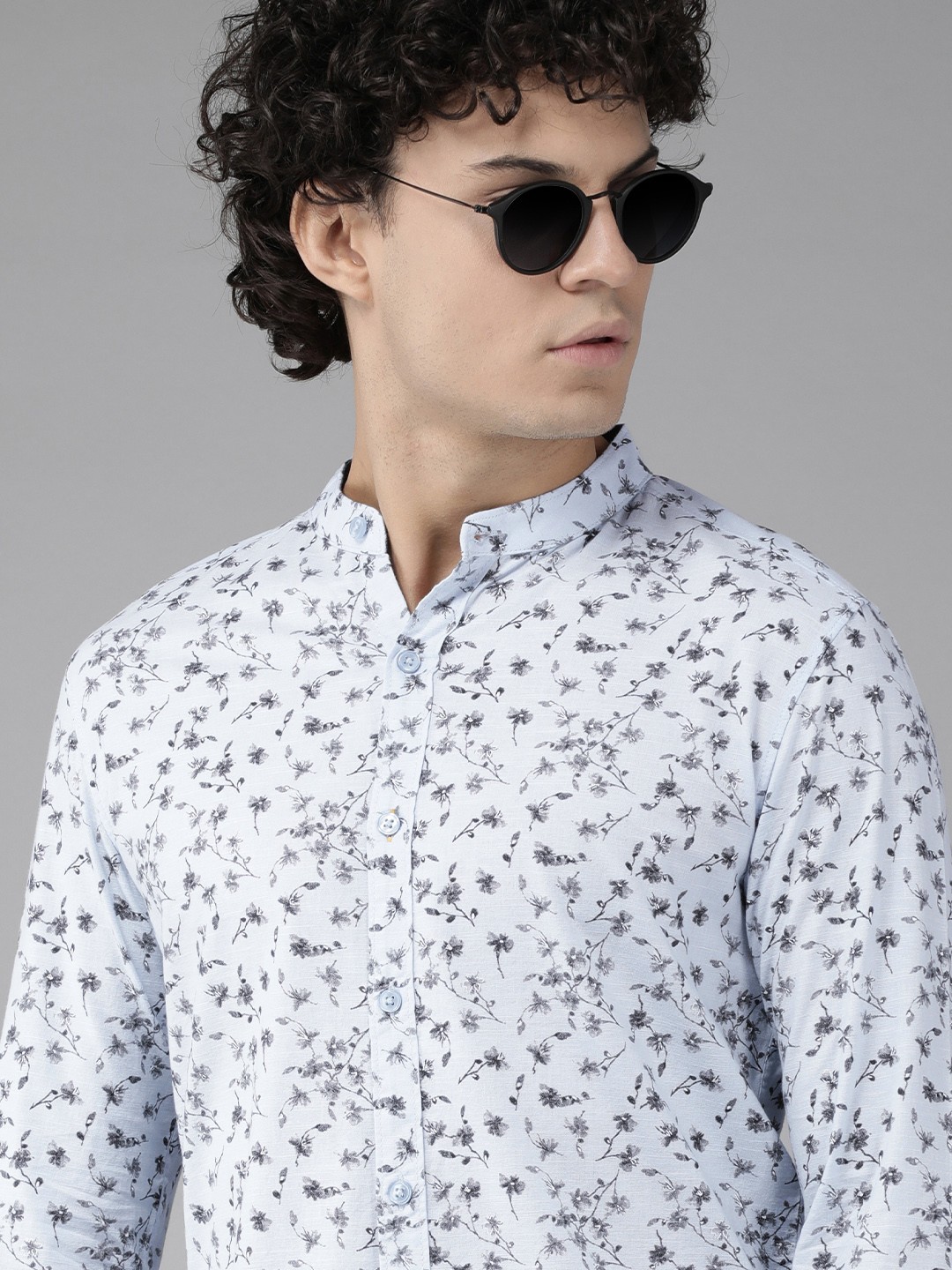 

SPYKAR Men Slim Fit Floral Printed Pure Cotton Casual Shirt, Blue