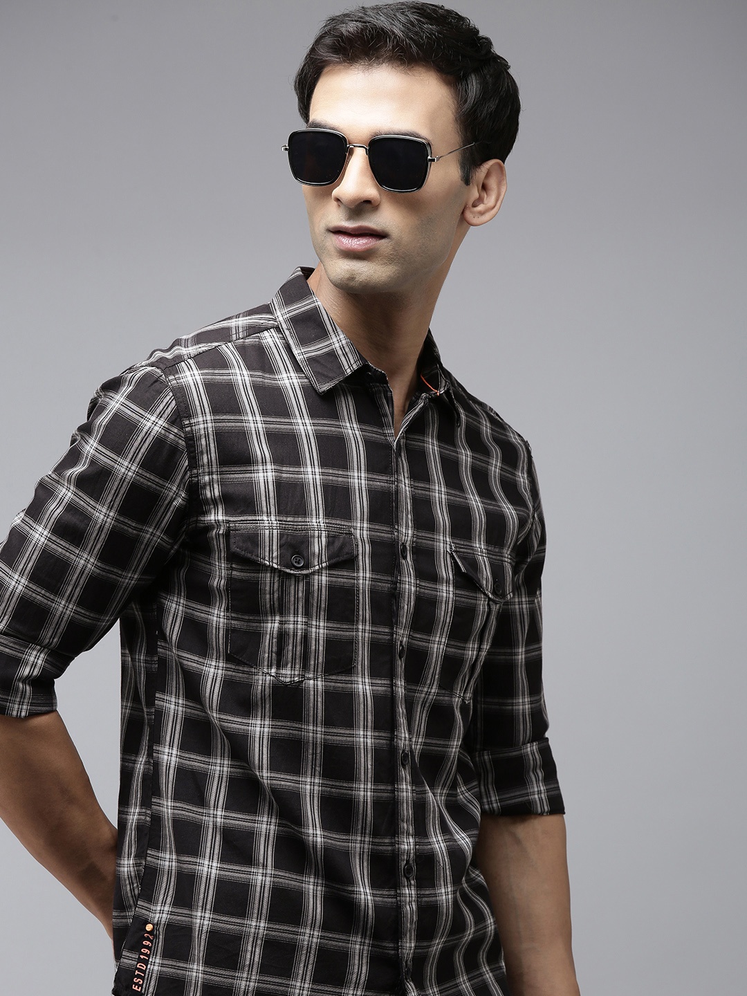 

SPYKAR Slim Fit Checked Pure Cotton Casual Shirt, Black
