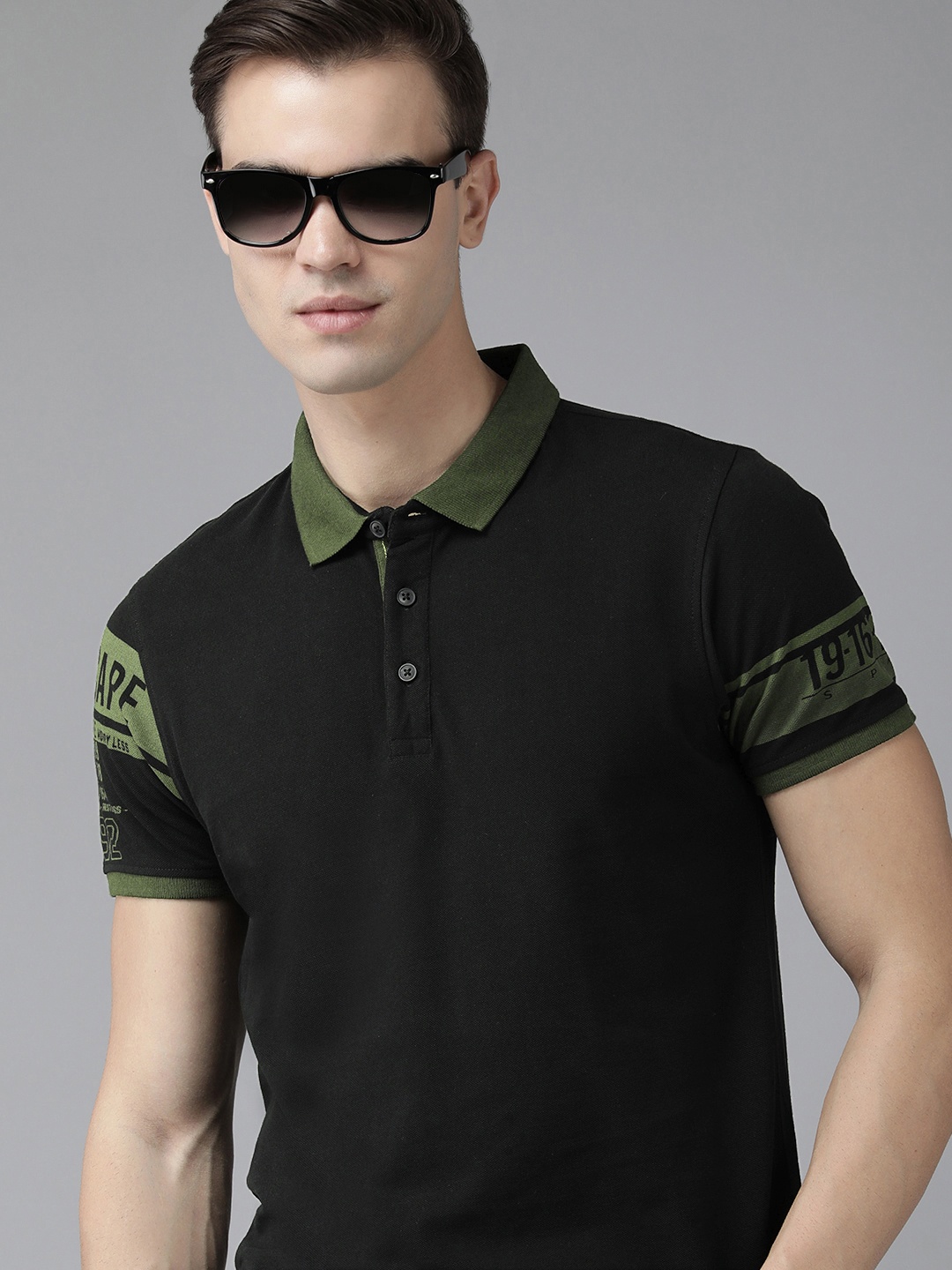 

SPYKAR Men Pure Cotton Printed Polo Collar Slim Fit T-shirt, Black