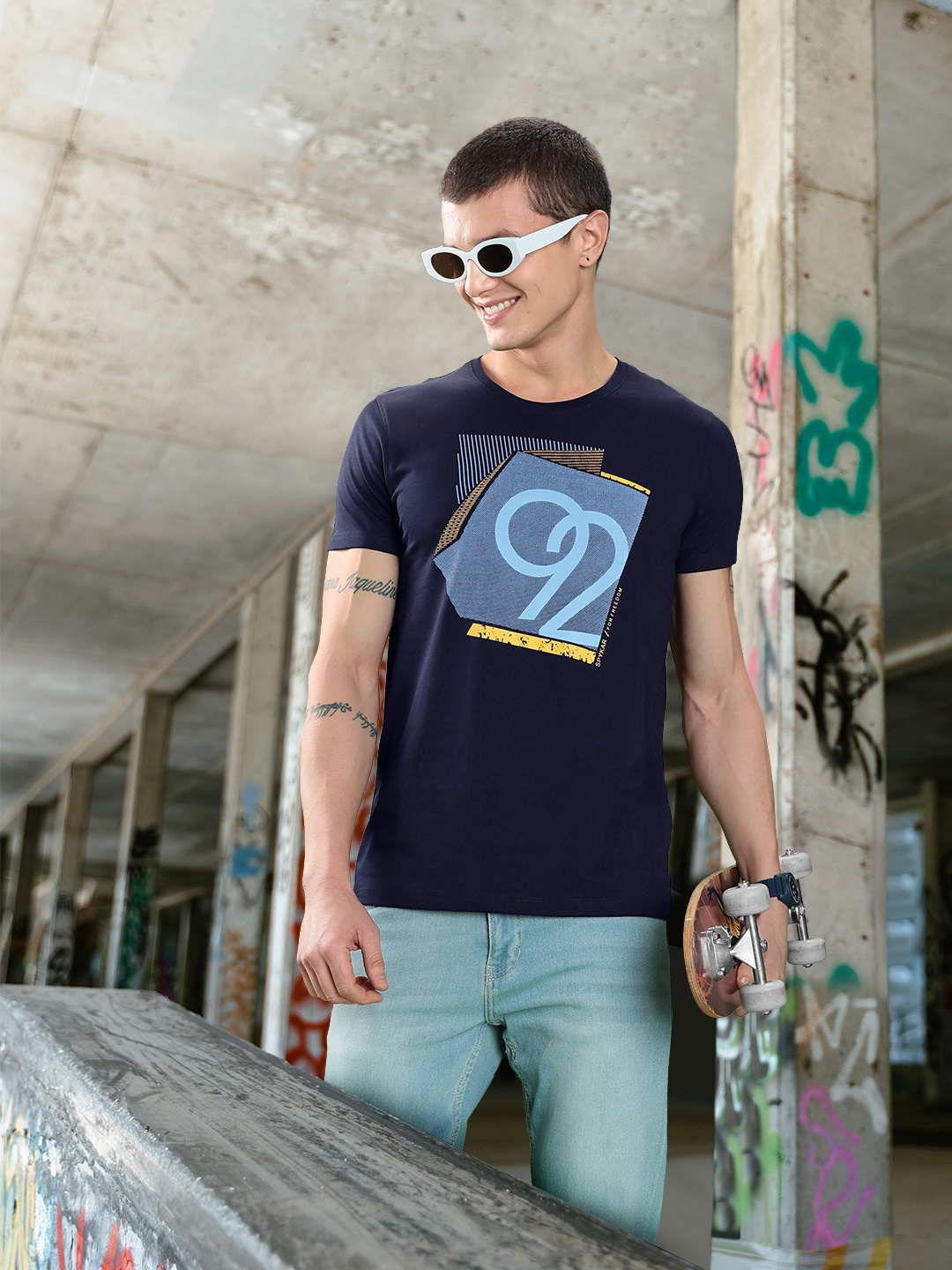 

SPYKAR Round Neck Graphic Printed Slim Fit T-shirt, Navy blue