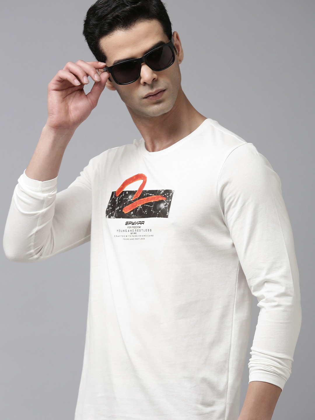 

SPYKAR Typography Printed Slim Fit T-shirt, Beige