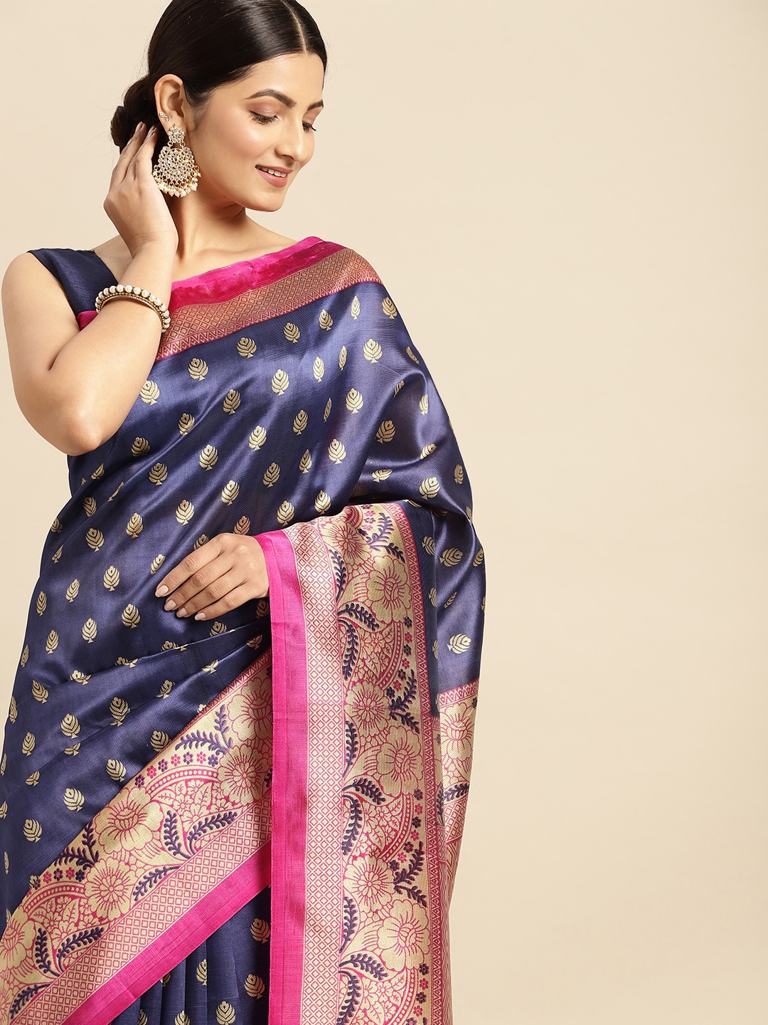 

SANGAM PRINTS Navy Blue & Golden Ethnic Motifs Print Saree