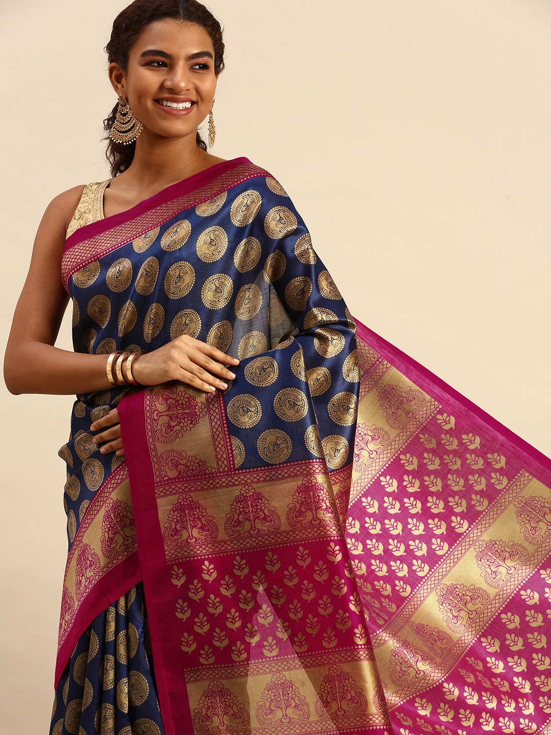 

SANGAM PRINTS Navy Blue & Pink Ethnic Motifs Print Art Silk Saree