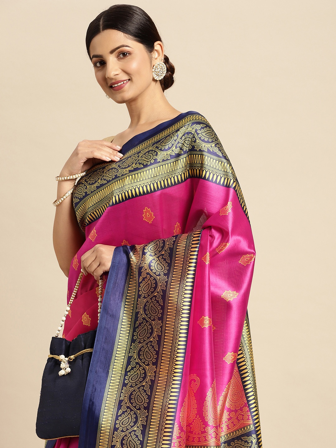 

SANGAM PRINTS Magenta Ethnic Motifs Print Saree