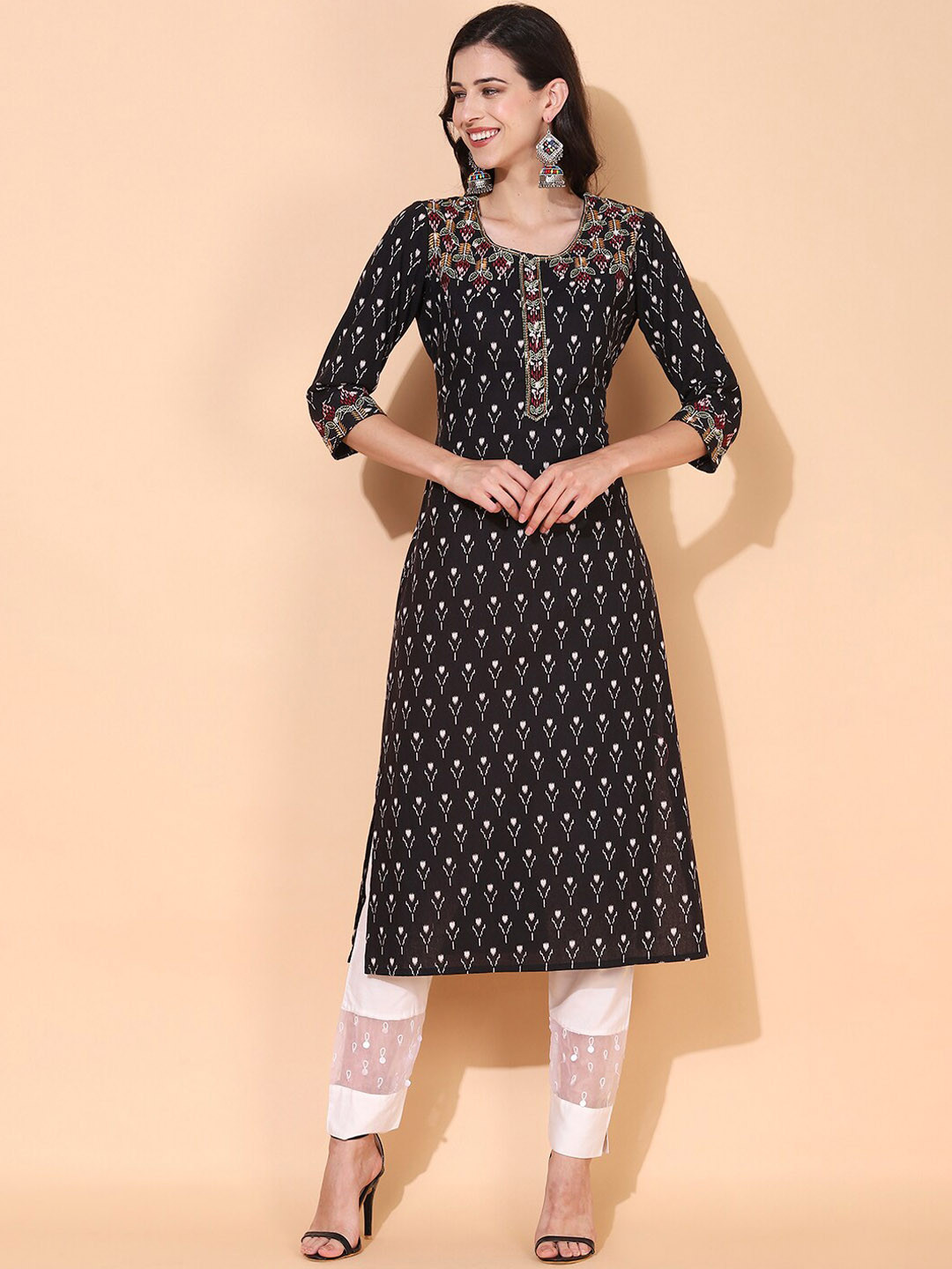 

FASHOR Women Black Ethnic Motifs Printed Thread Work Straight Fit Cotton Kurta