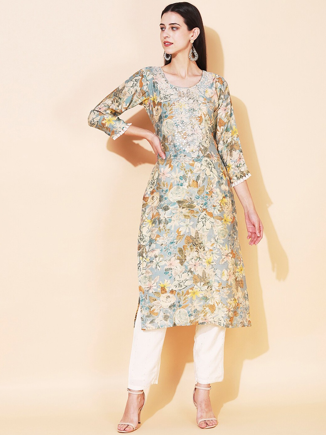 

FASHOR Women Green Floral Printed Thread Work Crepe Straight Fit Kurta