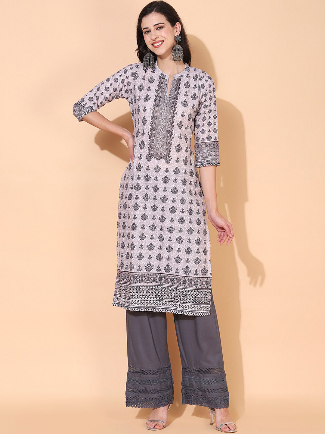 

FASHOR Women Off White & Grey Ethnic Motifs Printed Straight Fit Cotton Kurta