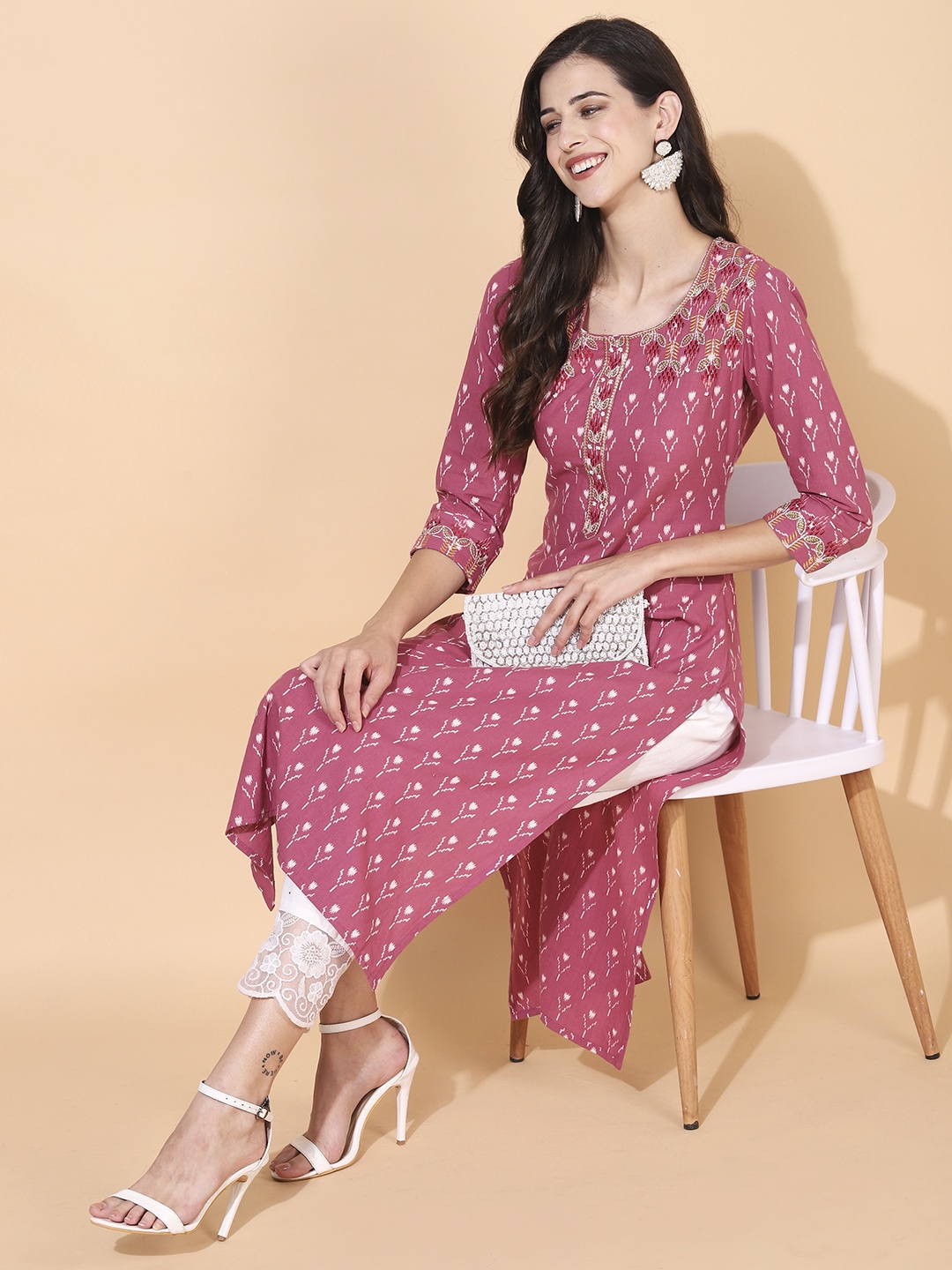 

FASHOR Women Mauve Ethnic Motifs Printed Thread Work Straight Fit Cotton Kurta