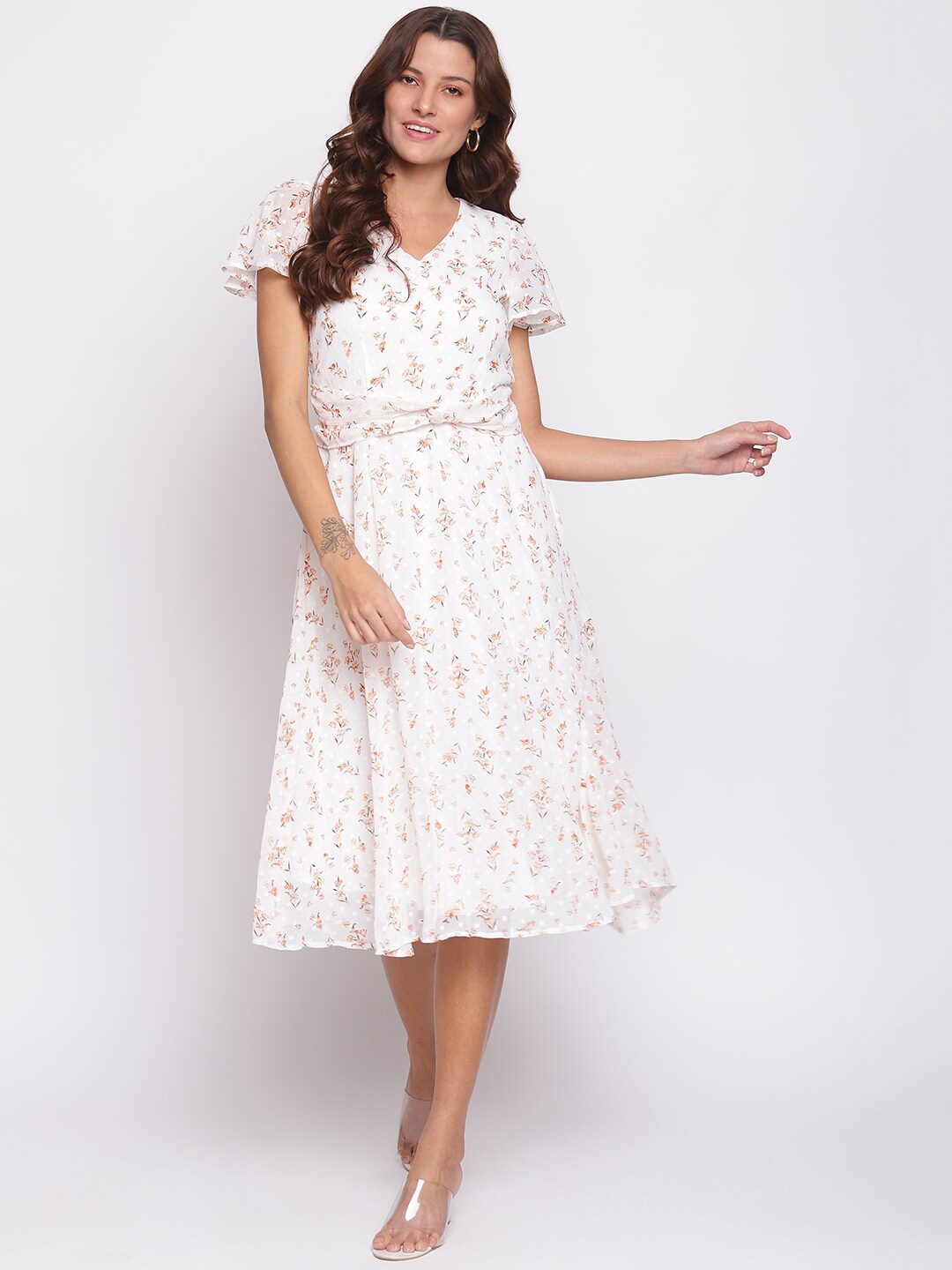 

Latin Quarters White Floral Midi Dress