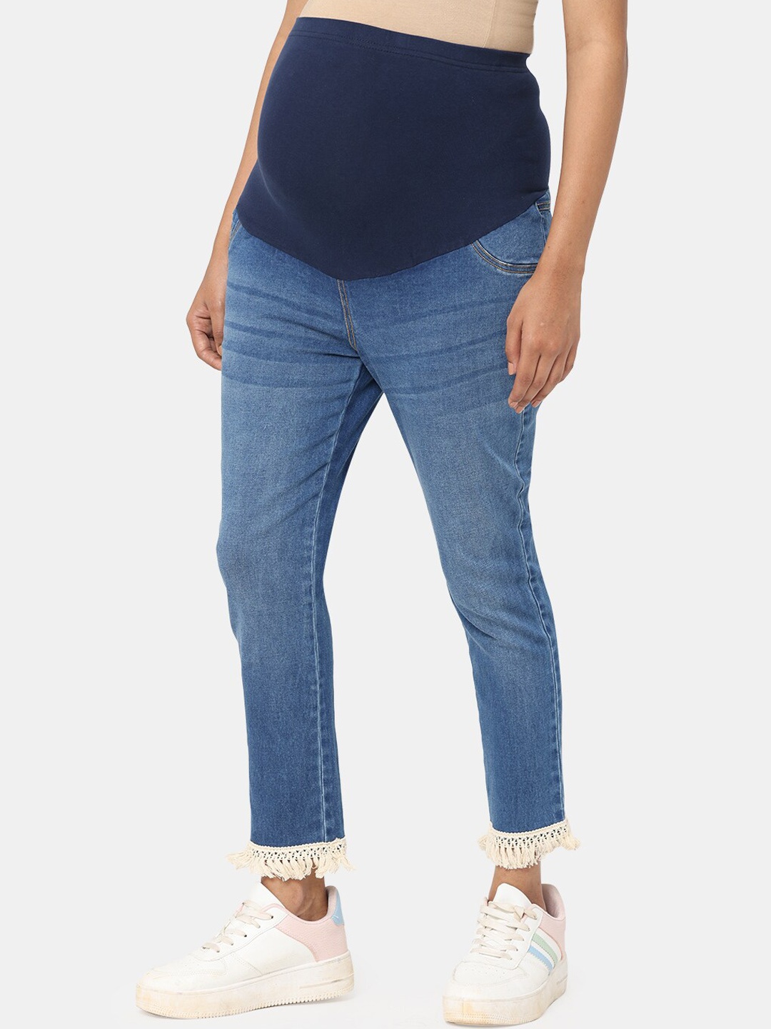 

CHARISMOMIC Women Blue Heavy Fade Regular Fit Maternity Cotton Jeans