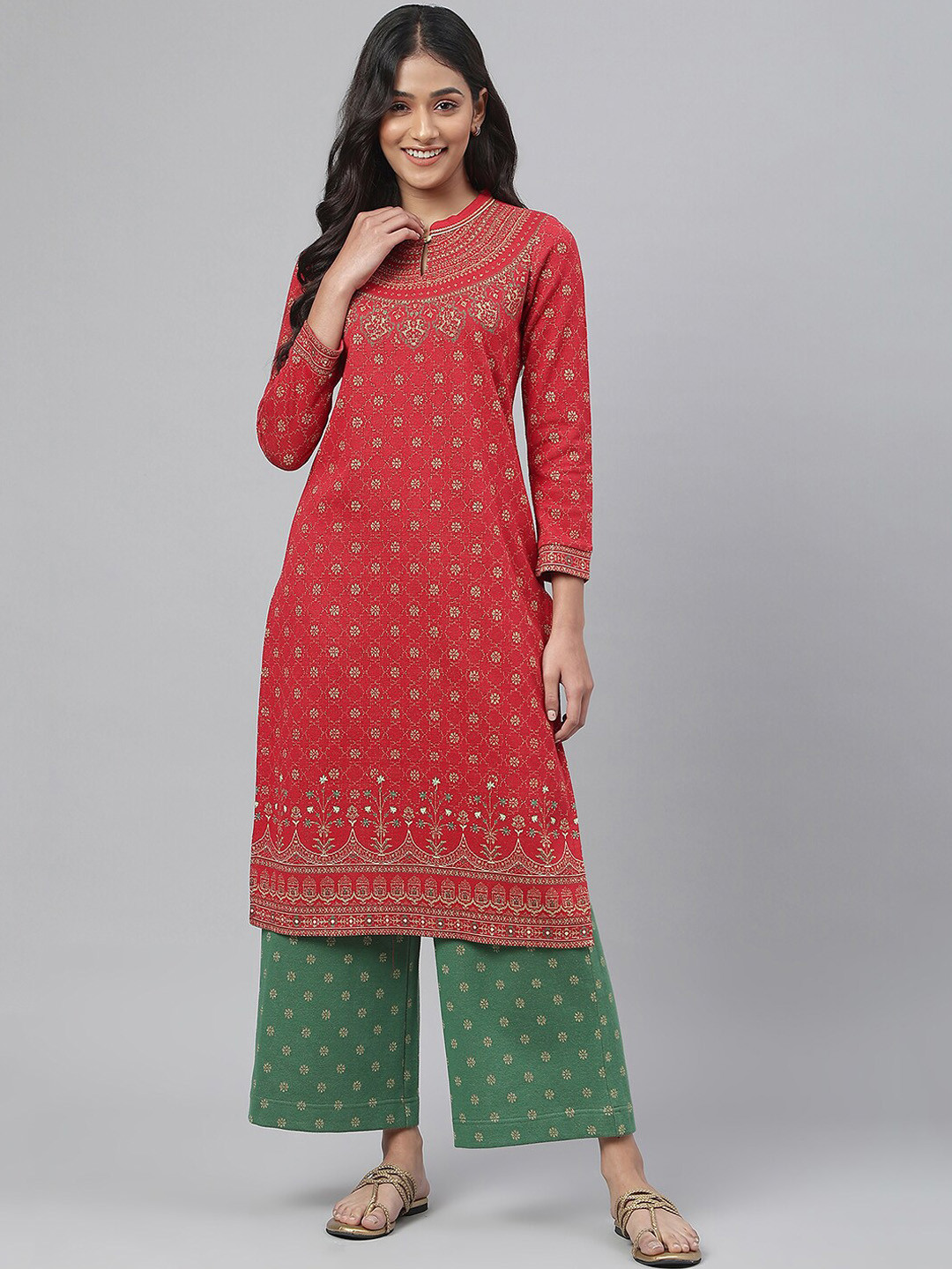 

AURELIA Women Red Floral Printed Sequinned Kurta with Palazzos