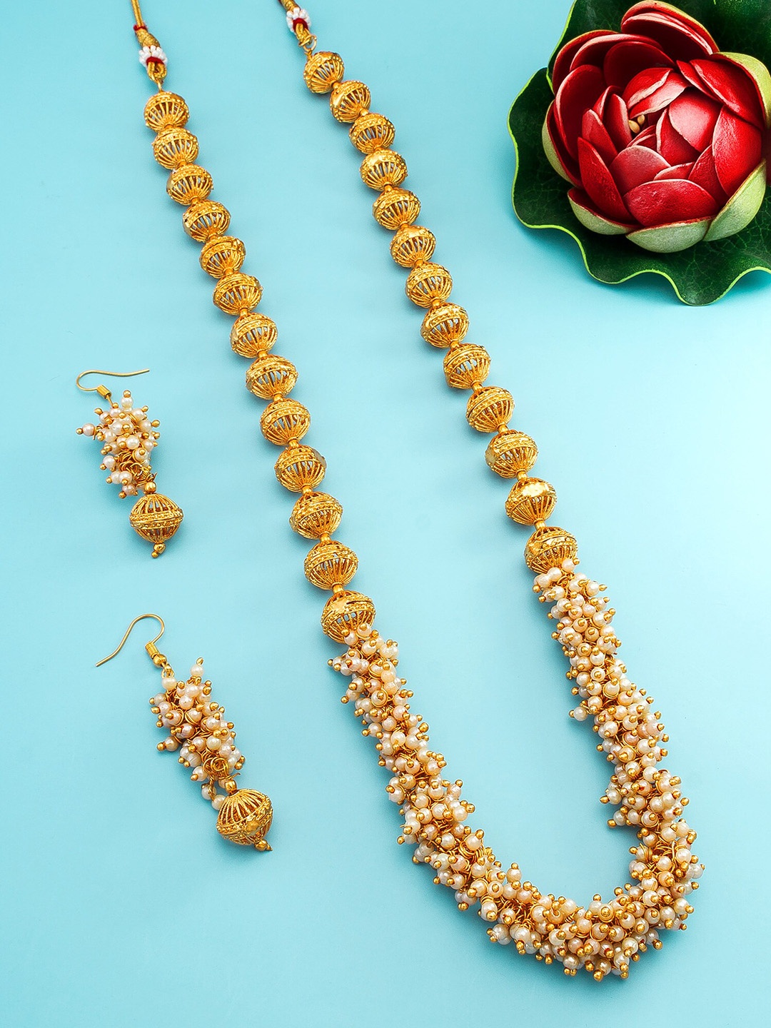 

aadita Gold-Plated White Beaded Jewellery Set