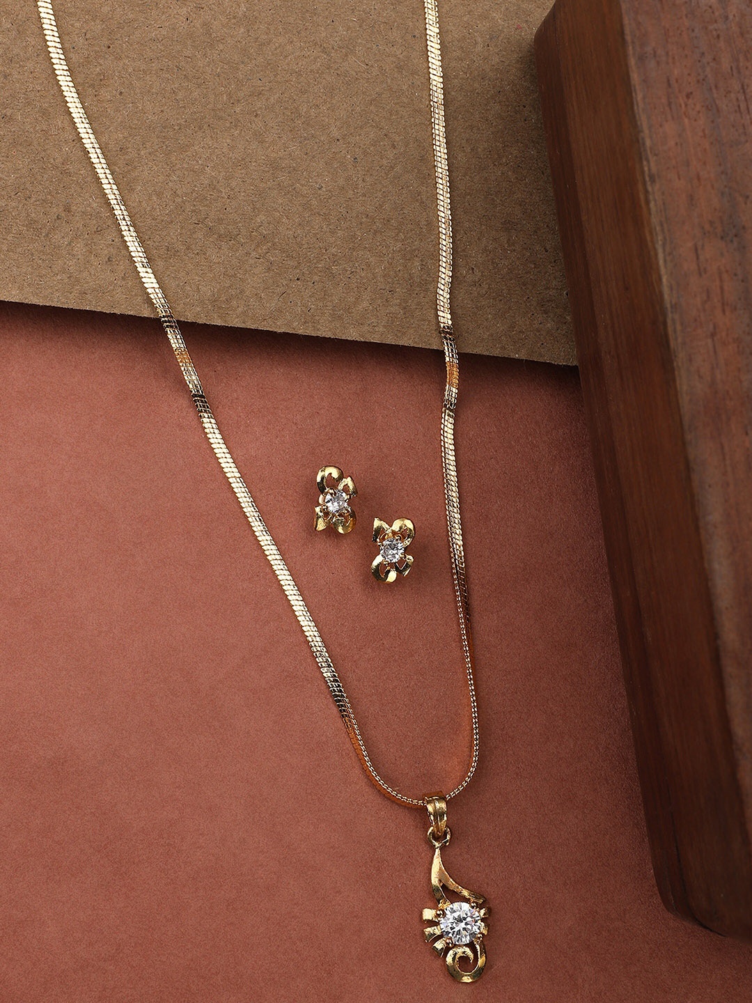 

Bhana Fashion Gold-Plated White Stone Studded Jewellery Set