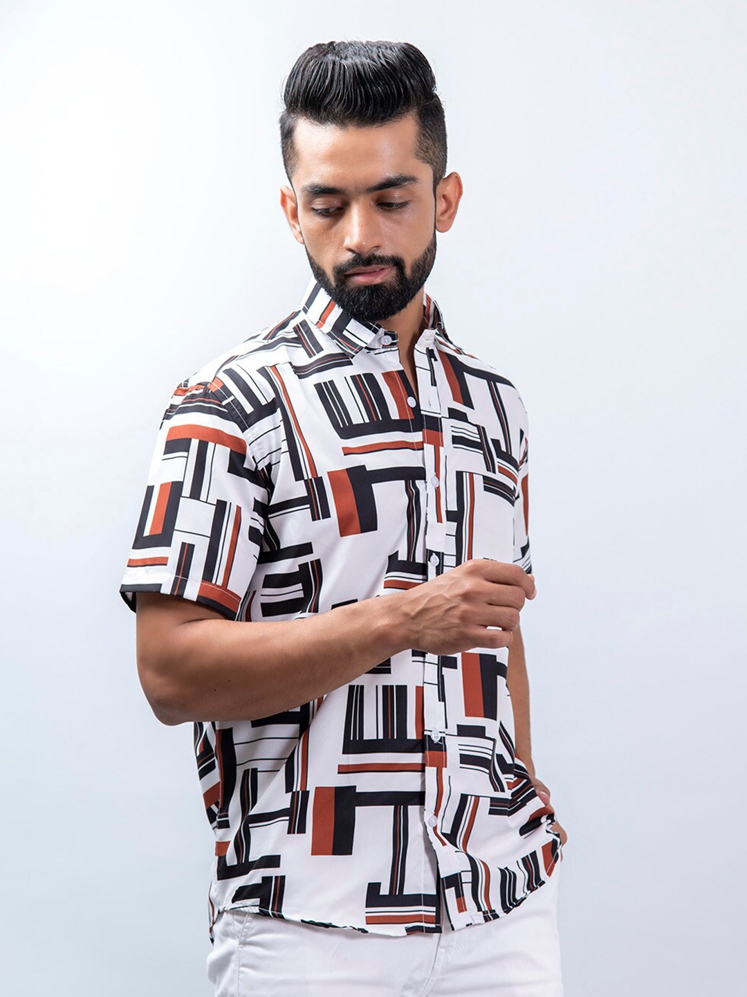 

Tistabene Men White & Black Checked Casual Shirt