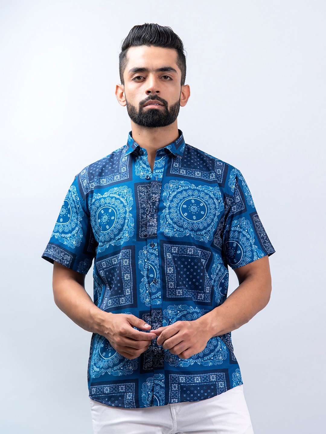 

Tistabene Men Blue Printed Casual Shirt