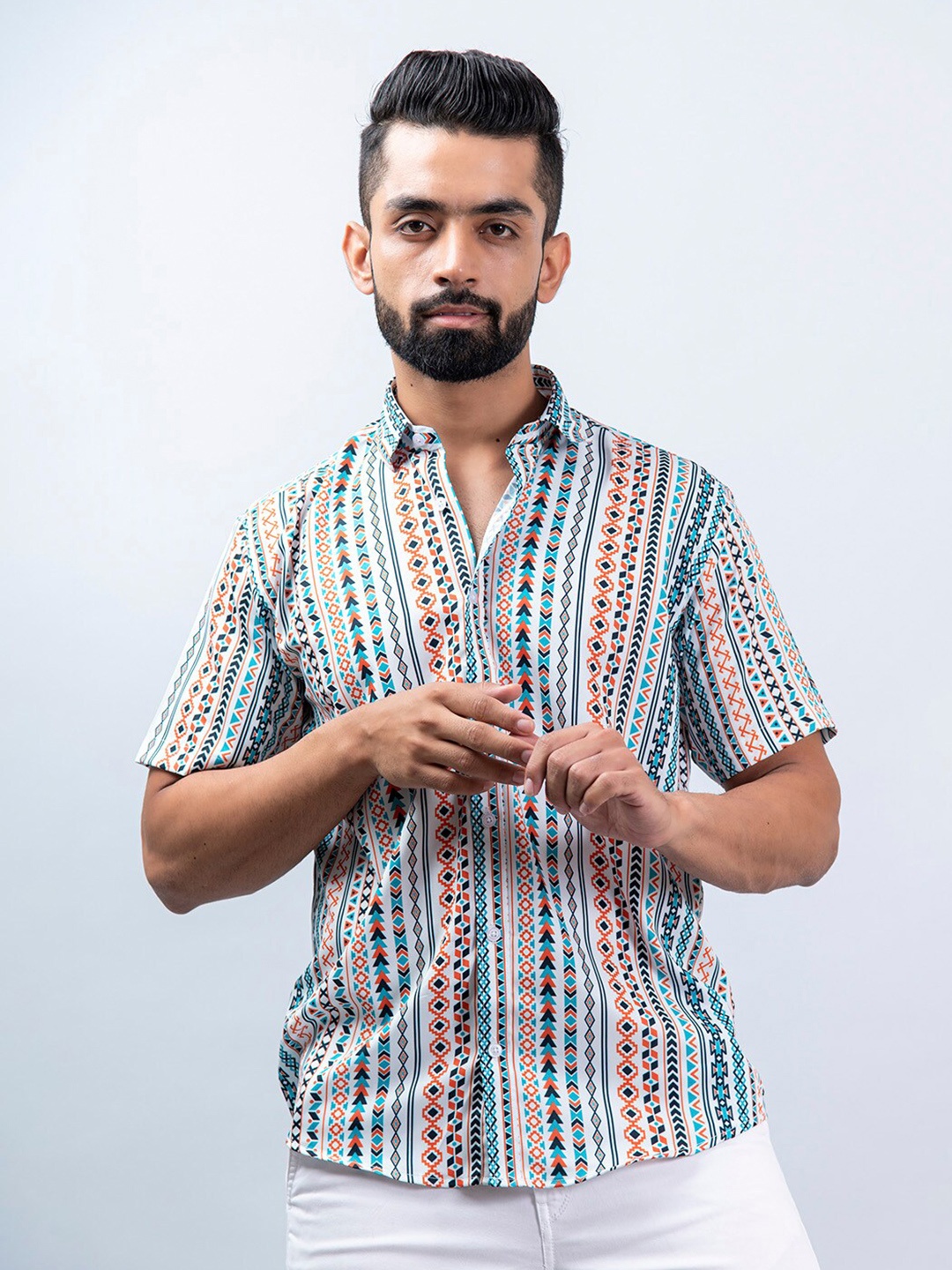 

Tistabene Men White Printed Casual Shirt