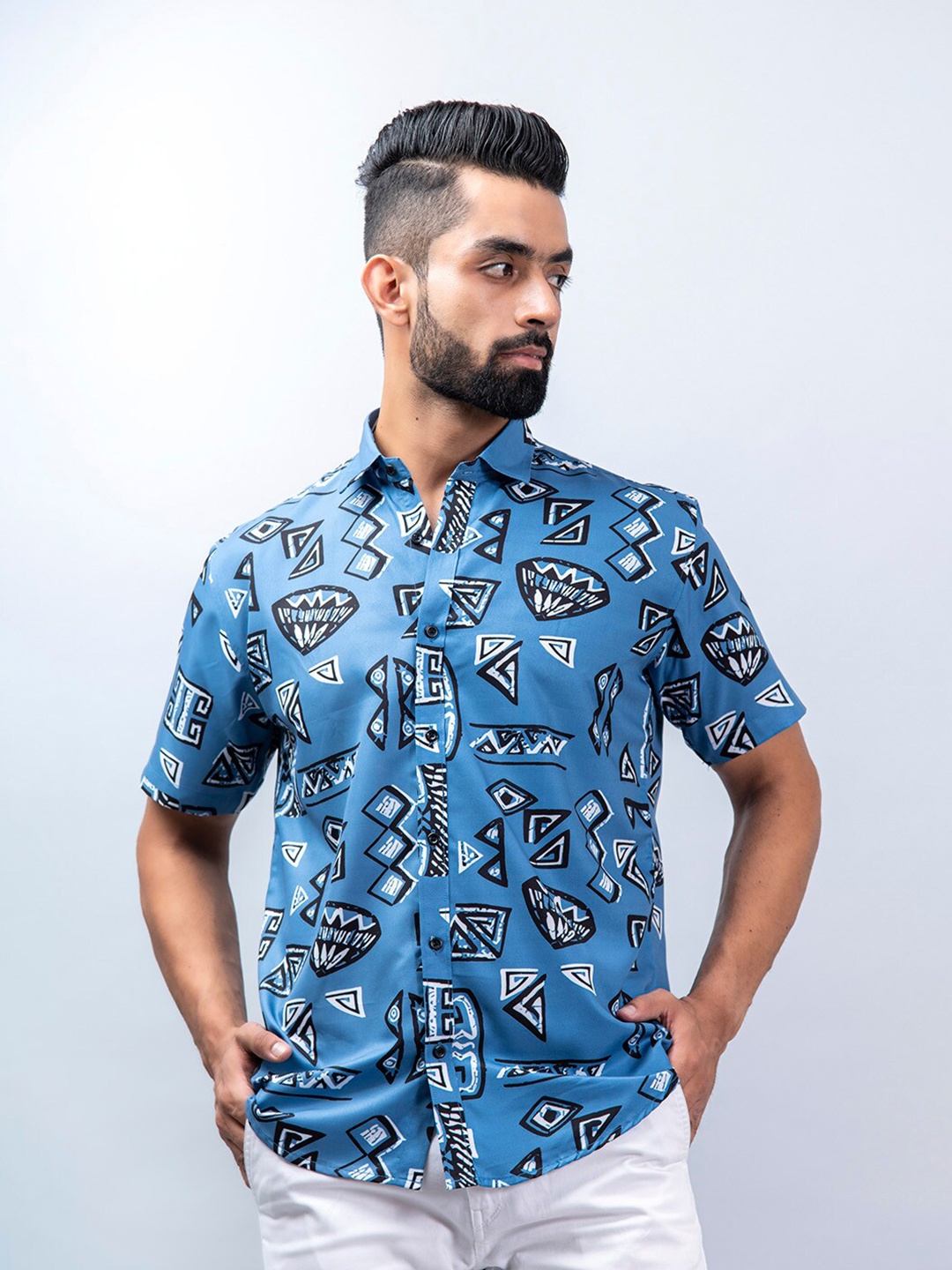 

Tistabene Men Blue Printed Casual Shirt