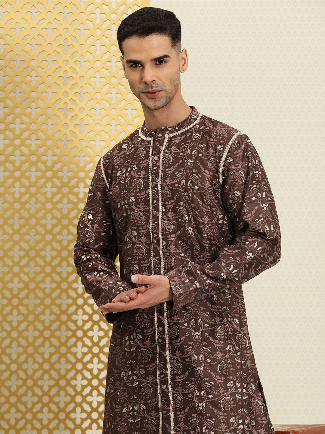 

House of Pataudi Men Floral Printed Band Collar Jashn Kurta, Coffee brown