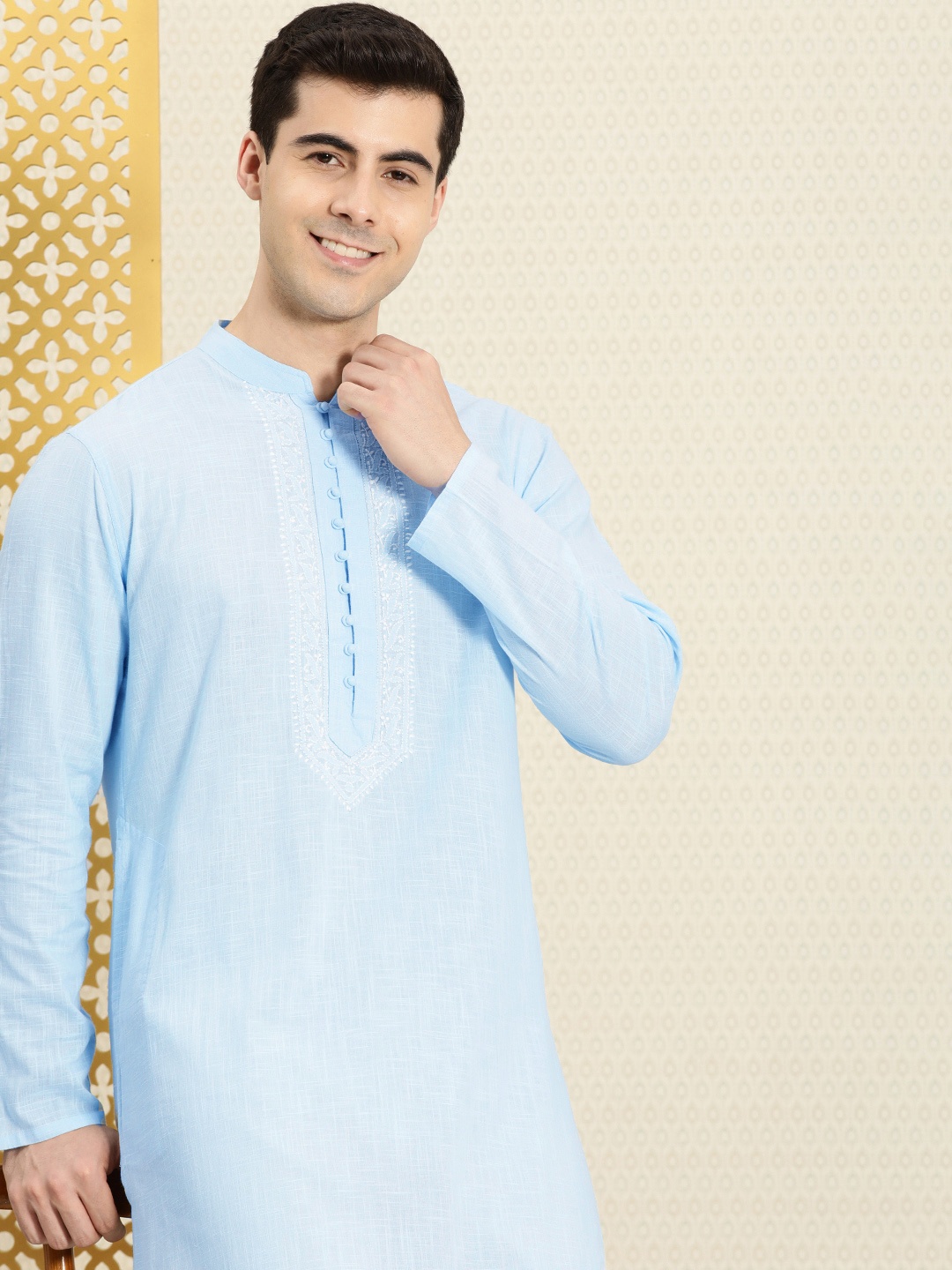 

House of Pataudi Men Pure Cotton Chikankari Yoke Design Rozana Kurta, Blue