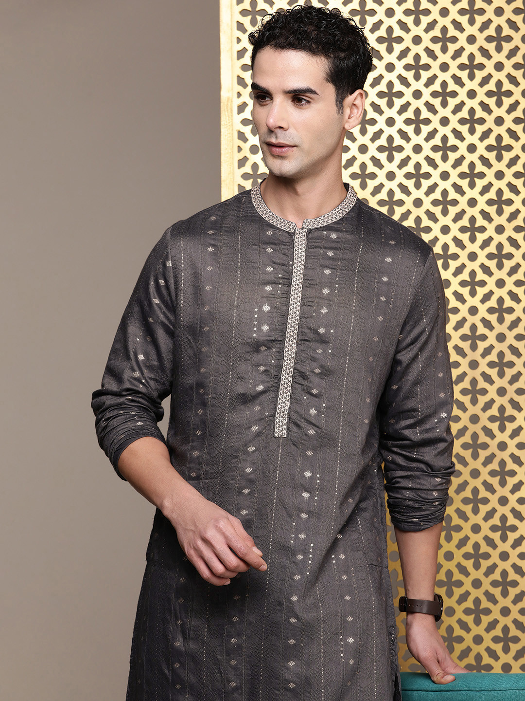 

House of Pataudi Embellished Sequined Rozana Kurta, Grey