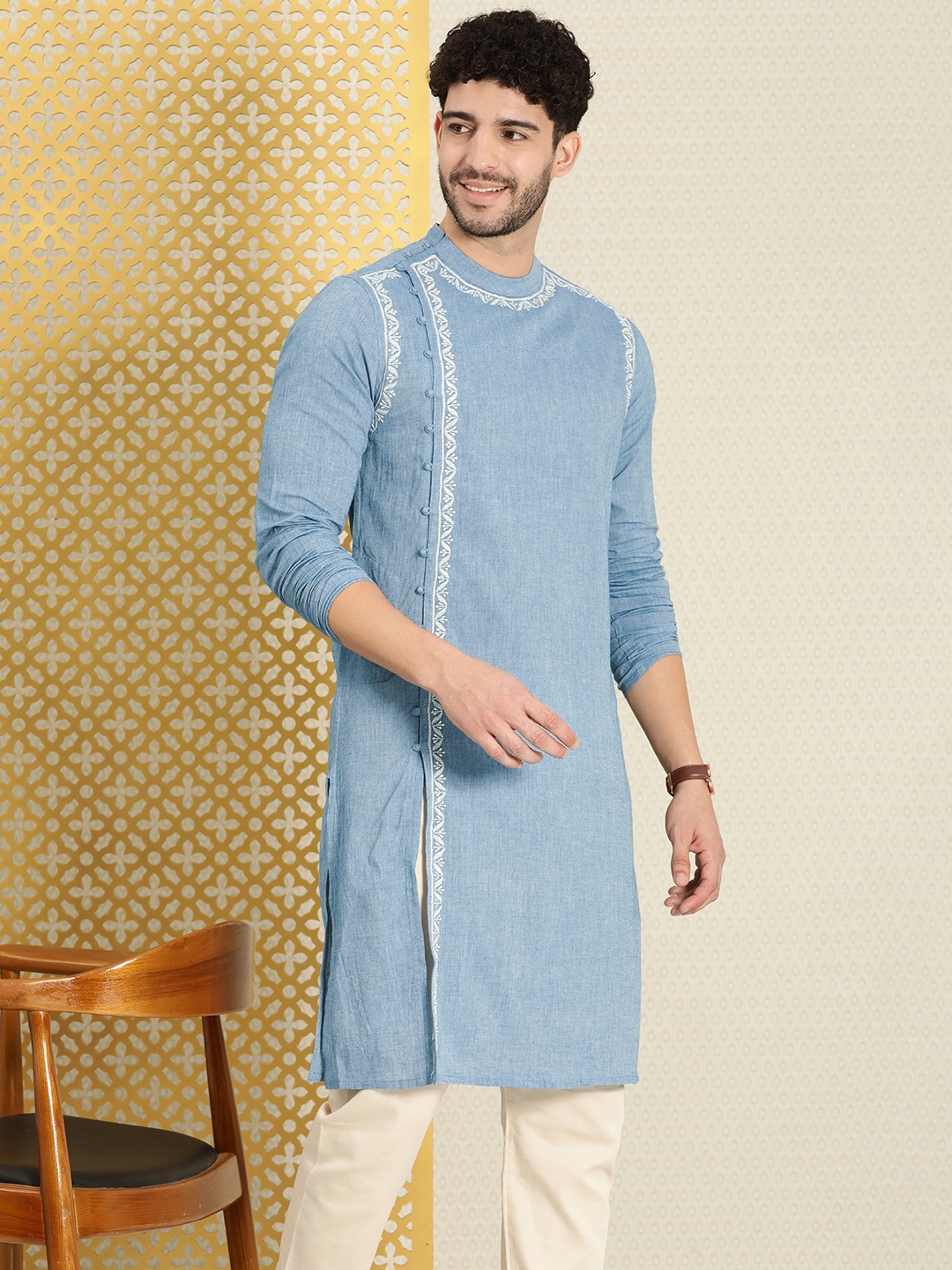 

House of Pataudi Pure Cotton Embroidered Thread Work Angrakha Jashn Kurta, Blue