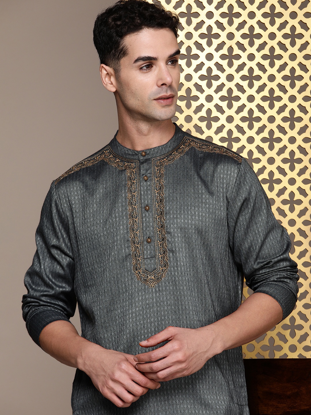 

House of Pataudi Jashn Woven Design Kurta with Churidar, Charcoal