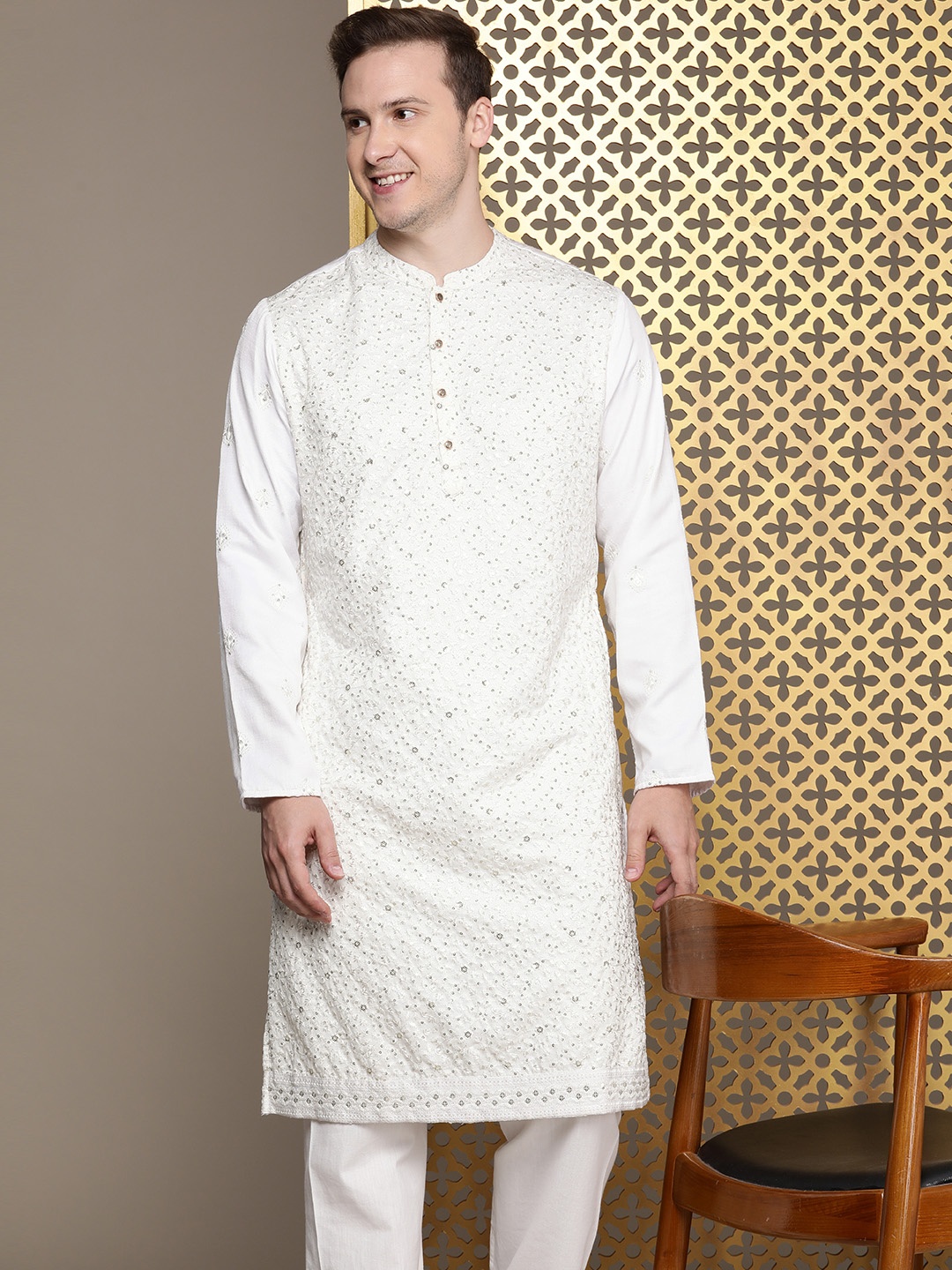 

House of Pataudi Ethnic Motifs Embroidered Sequinned Jashn Kurta, White