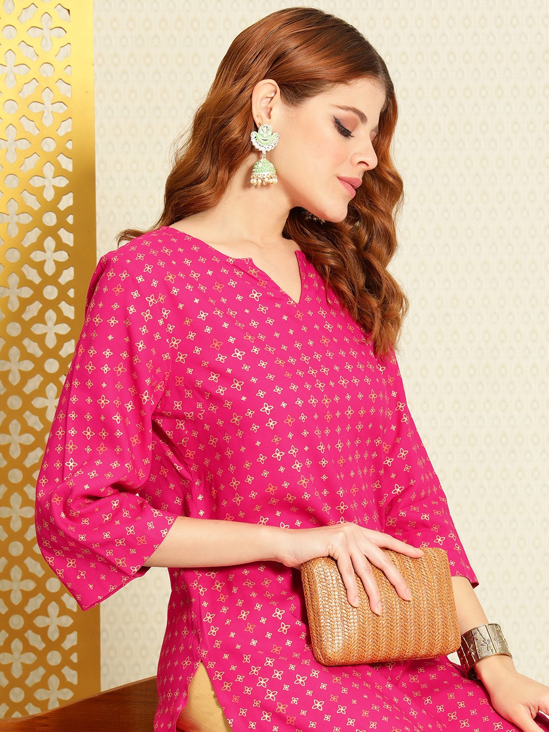 

House of Pataudi Women Ethnic Motifs Printed V-Neck A-Line Rozana Kurti, Fuchsia