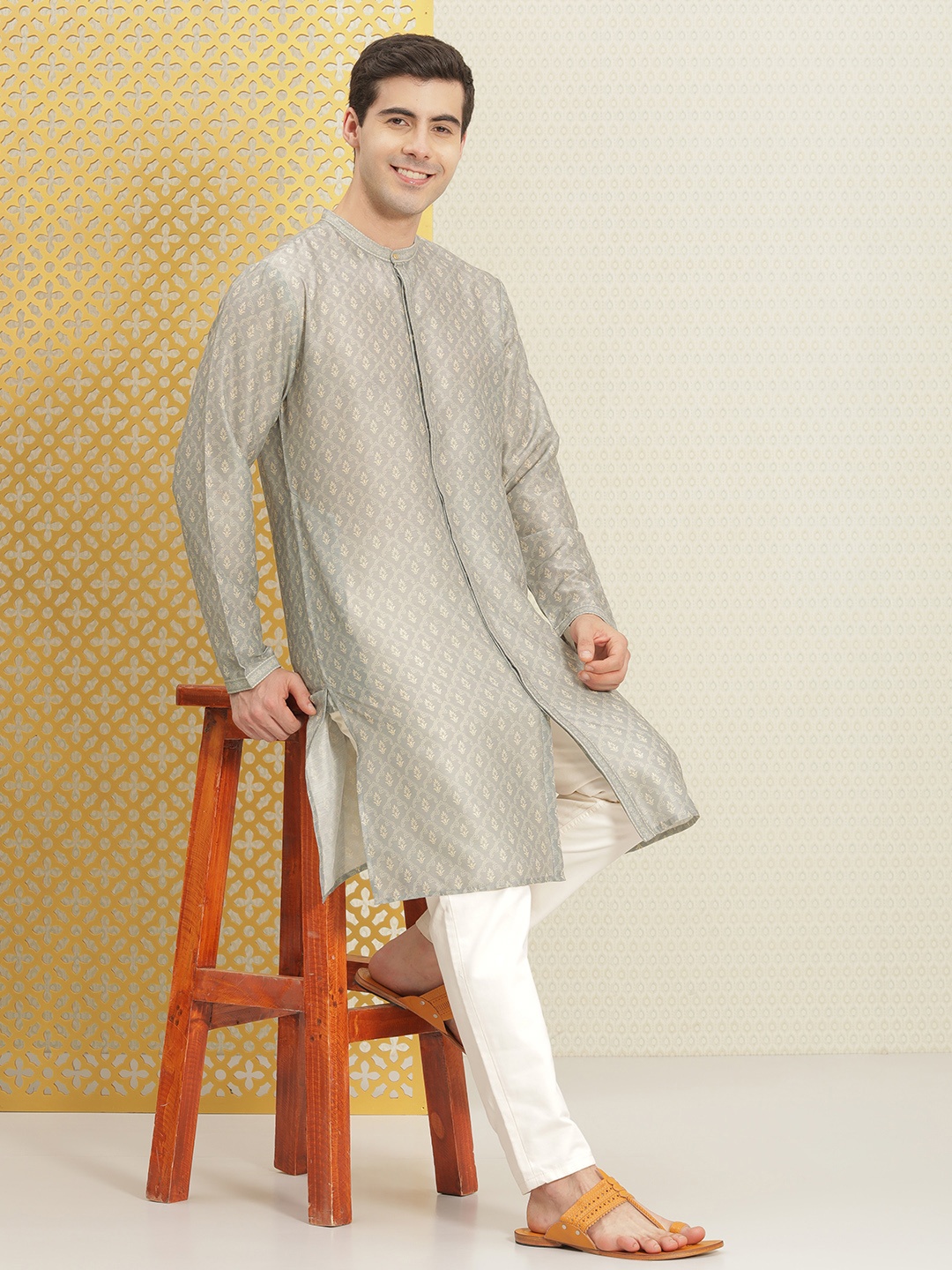 

House of Pataudi Jashn Ethnic Motif Printed Kurta, Grey