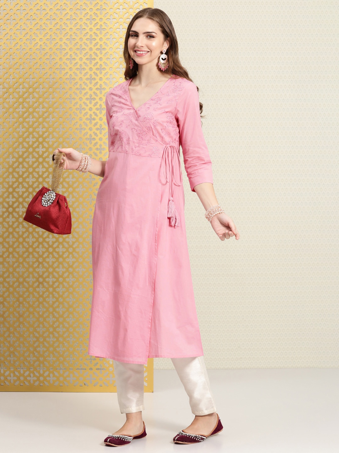 

House of Pataudi Floral Jashn Thread Work Yoke Design Sequined Angrakha Kurta, Pink