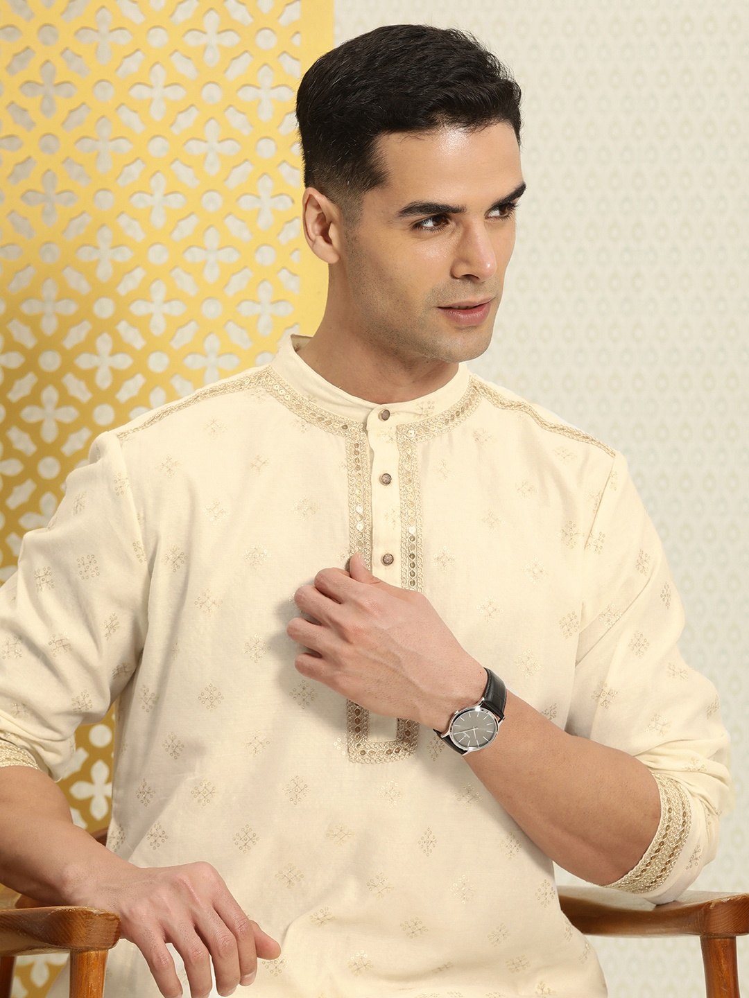 

House of Pataudi Men Ethnic Motifs Printed Pastel Jashn Kurta, Cream