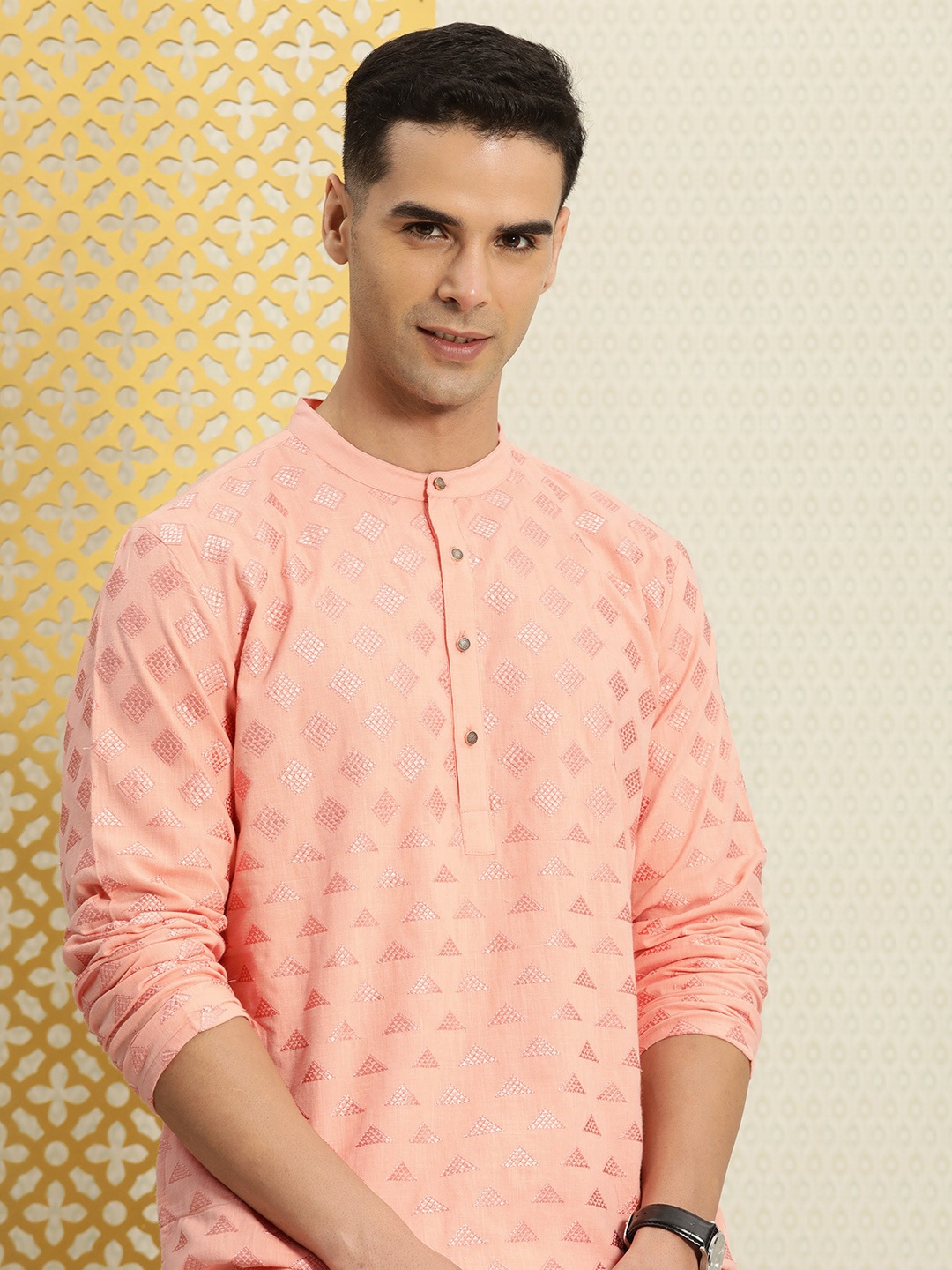 

House of Pataudi Men Jashn Thread Work Embroidered Kurta with Pyjama, Peach