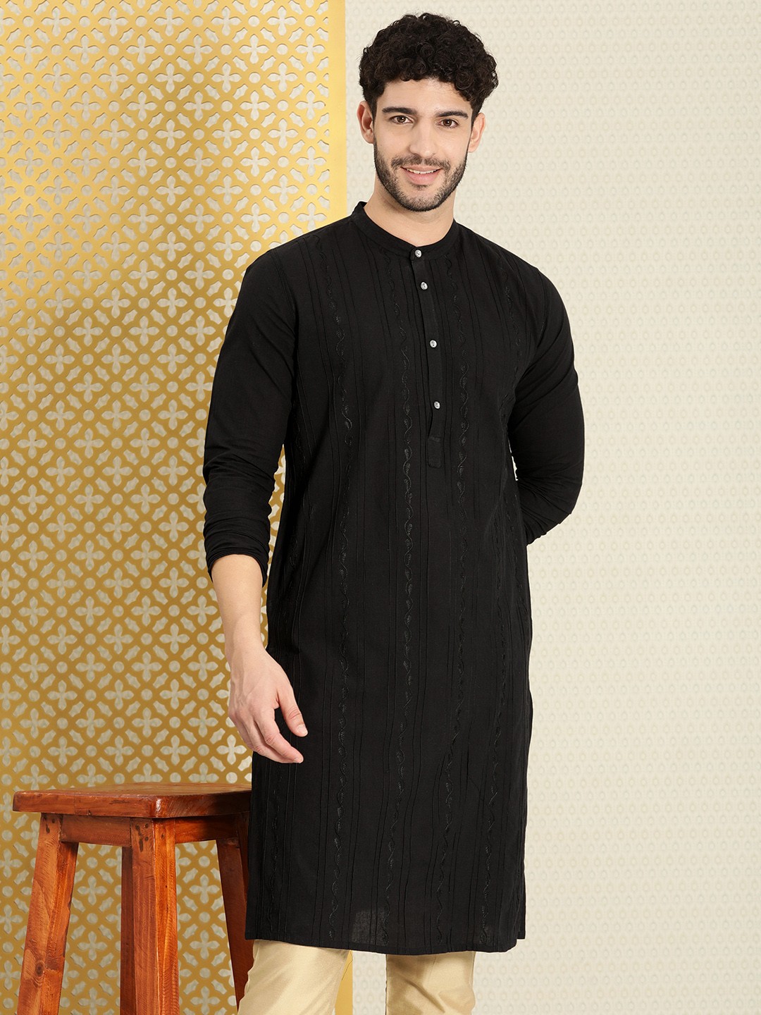 

House of Pataudi Jashn Ethnic Motifs Striped Thread Work Pure Cotton Kurta, Black