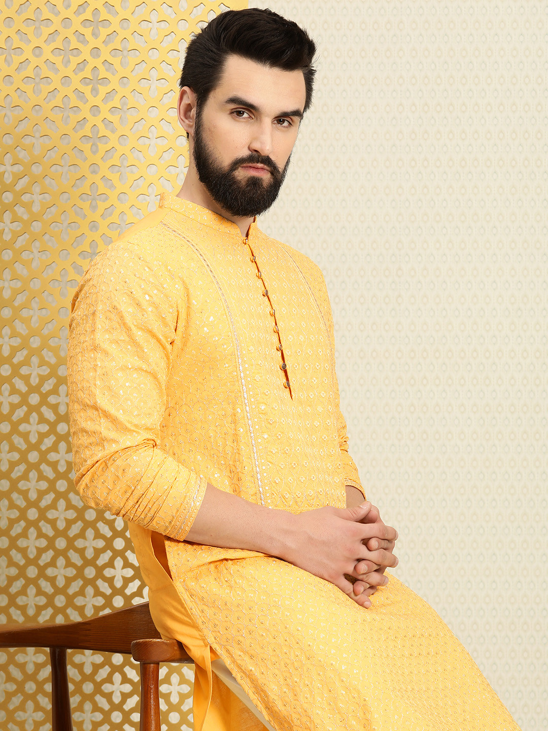

House of Pataudi Jashn Sequinned Embroidered Straight Kurta, Yellow