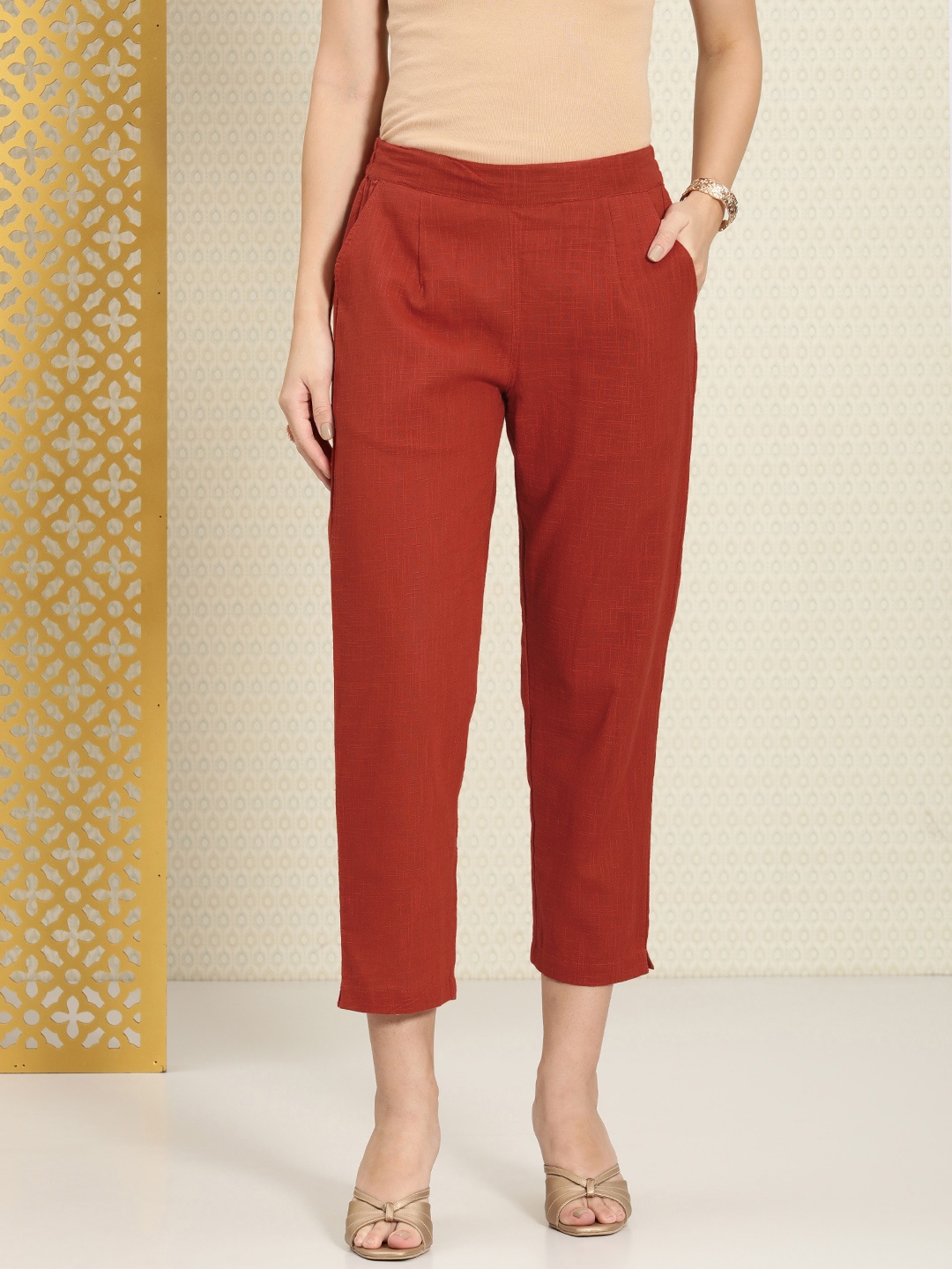 

House of Pataudi Women Self Design Pure Cotton Elasticated Cropped Ethnic Trousers, Red