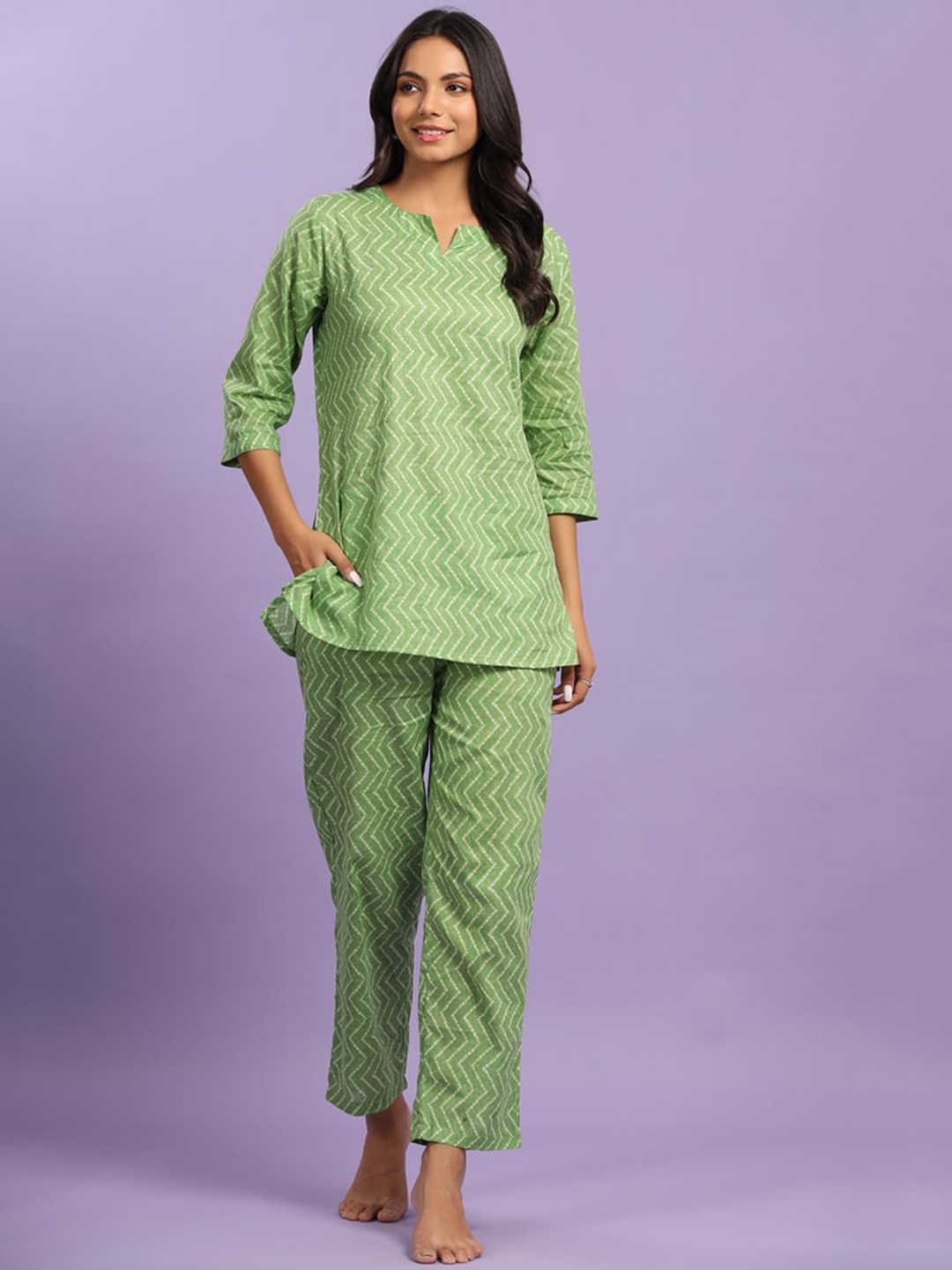 

JISORA Women Green Printed Pure Organic Cotton Night suit