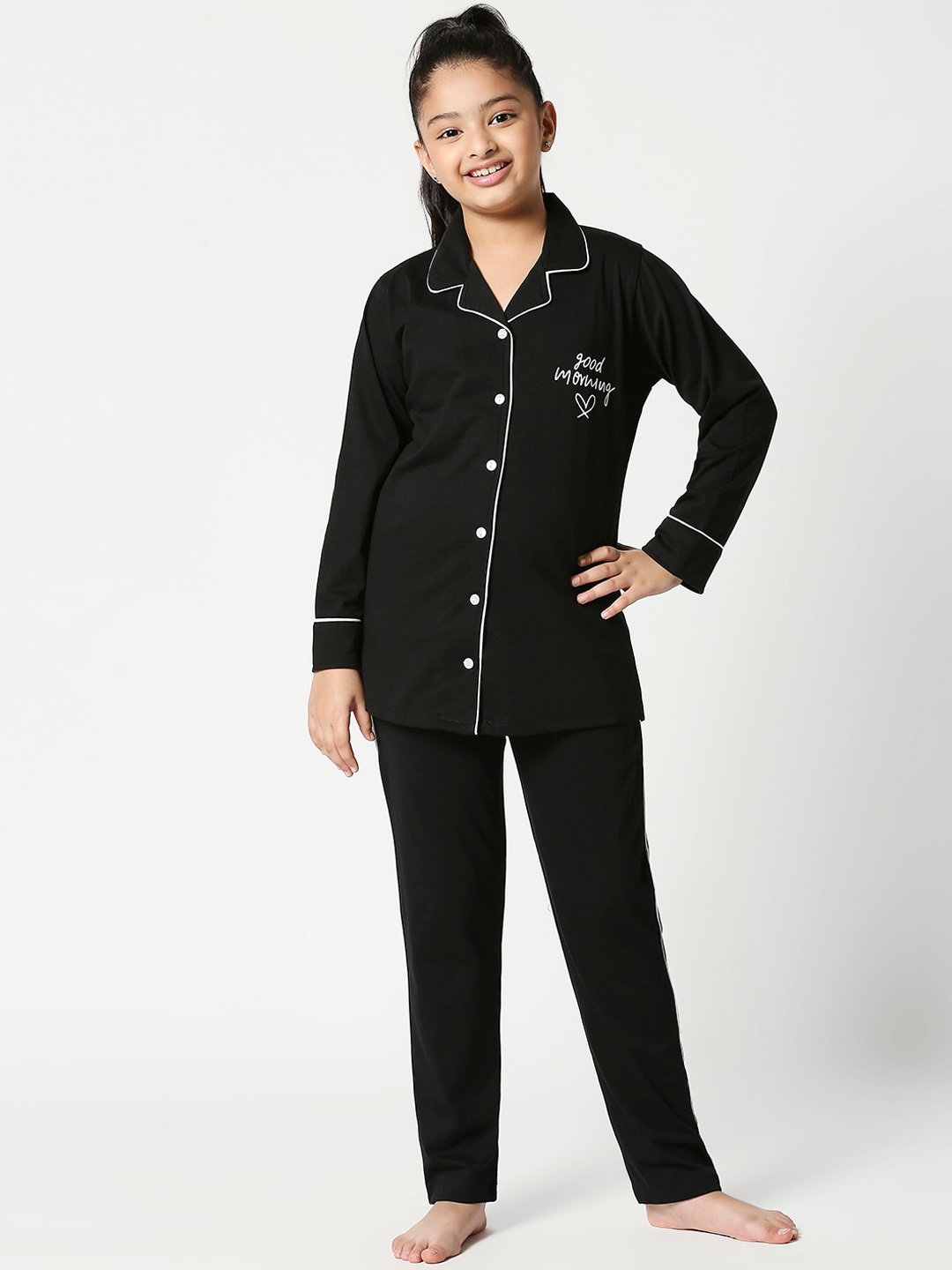 

Zeyo Girls Black Solid Night suit