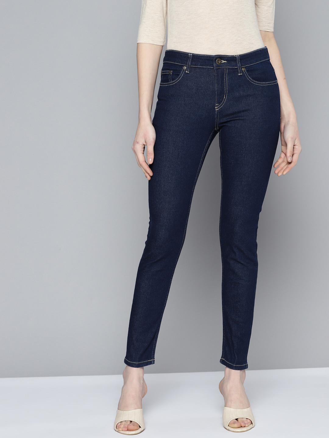 

Chemistry Women Skinny Fit Light Fade Stretchable Jeans, Navy blue