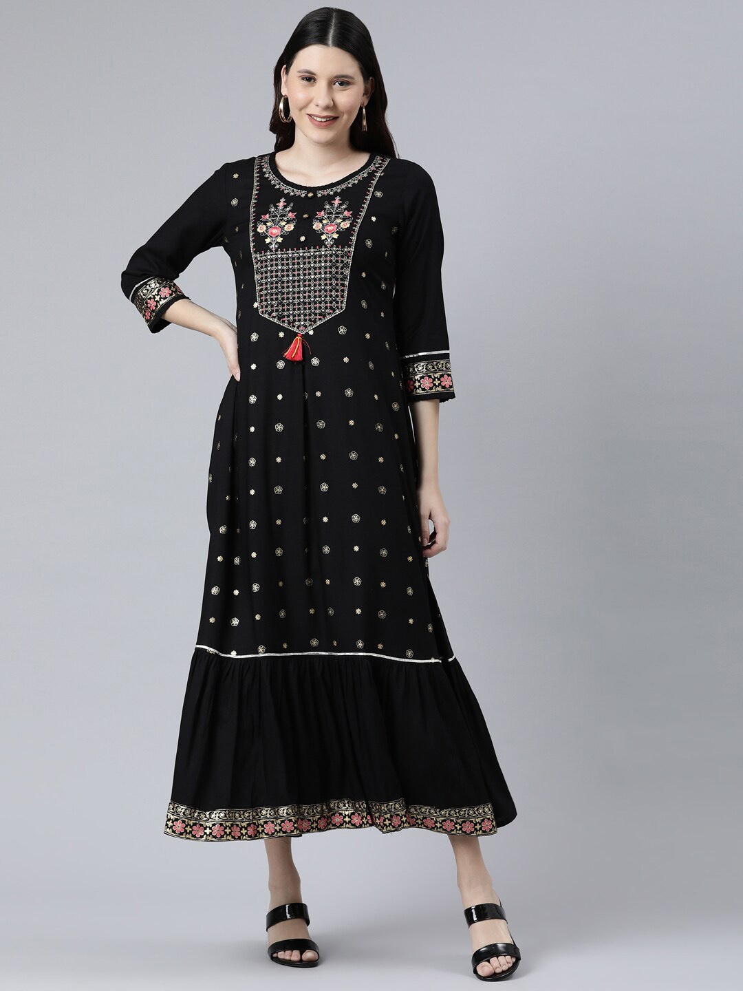 

Neerus Women Black Ethnic Motifs Embroidered Thread Work Kurta