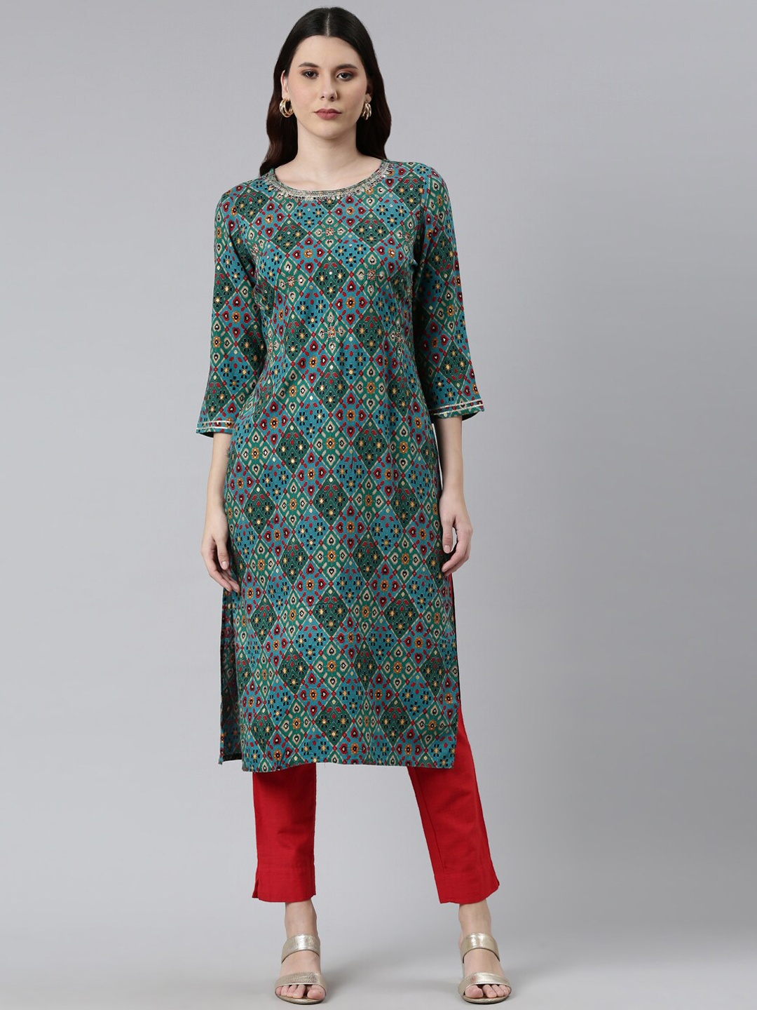

Neerus Women Blue & Green Floral Printed Kurta